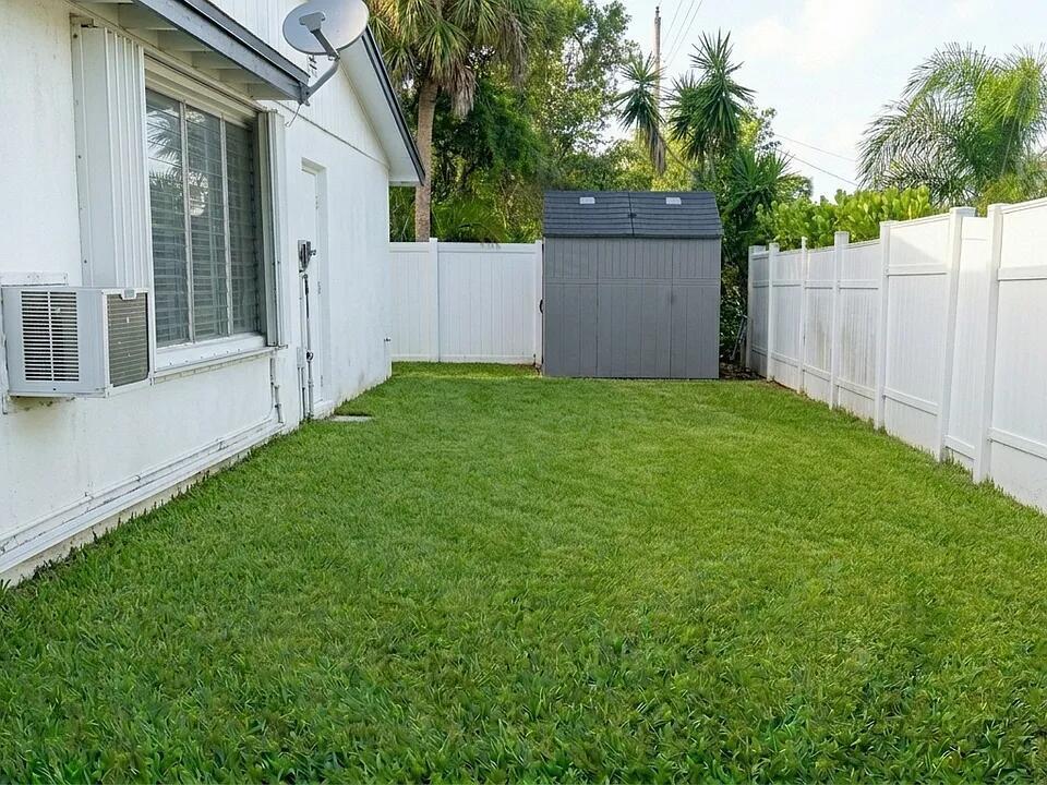 JUPITER IN THE PINES - Residential Lease