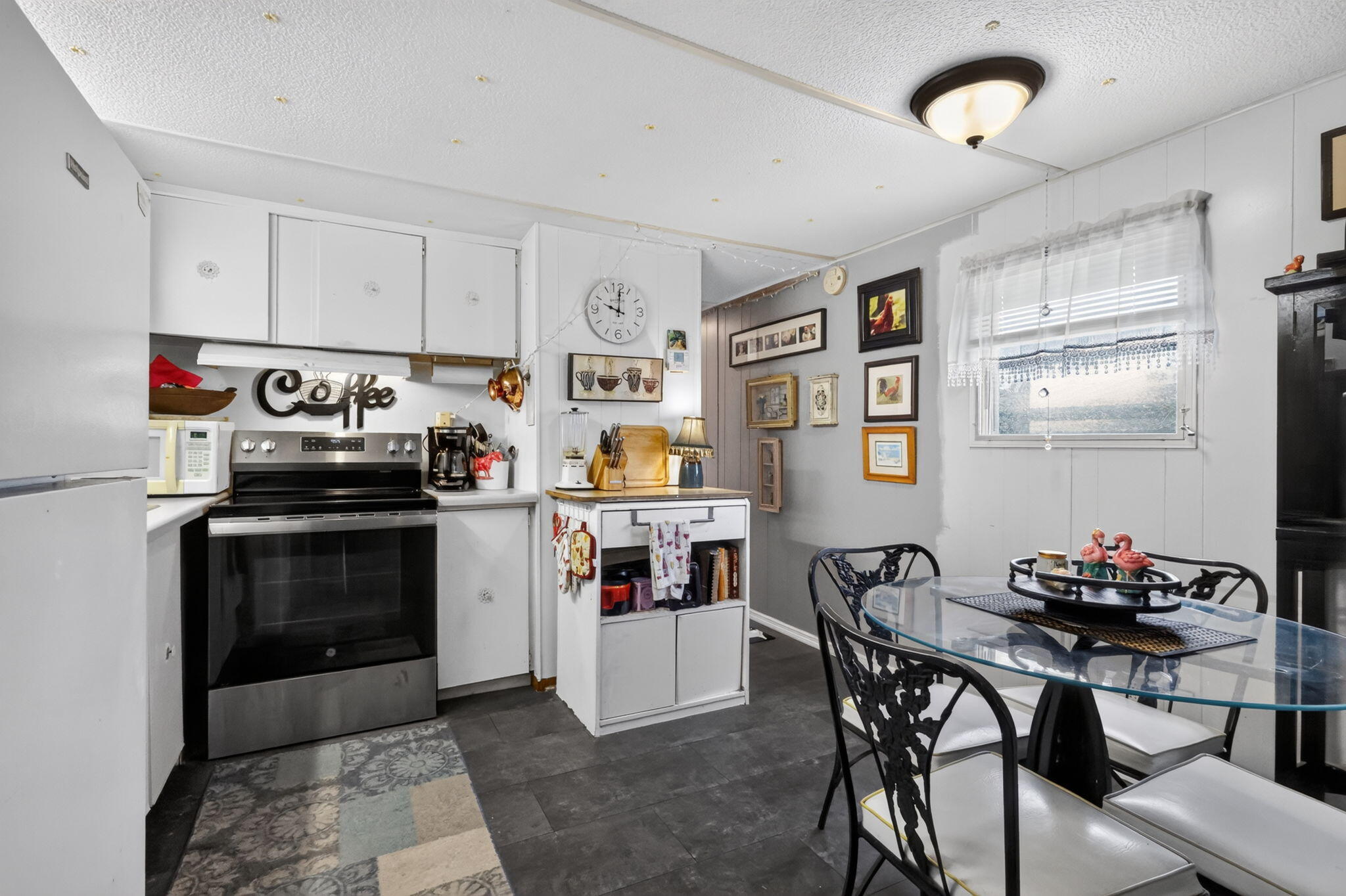 COLONIAL ESTATES INC MOBILE HOME PARK - Residential