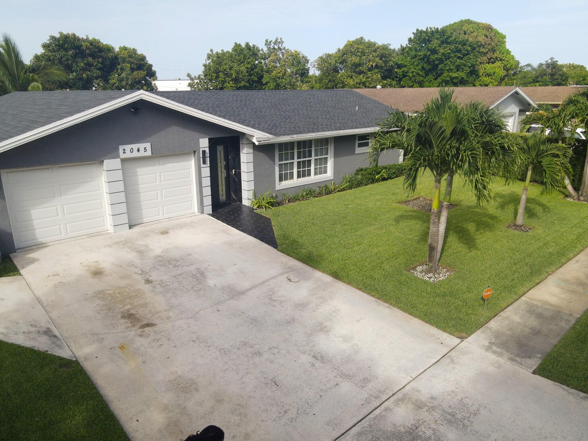 PALM BEACH LAKES NORTH 1 - Residential