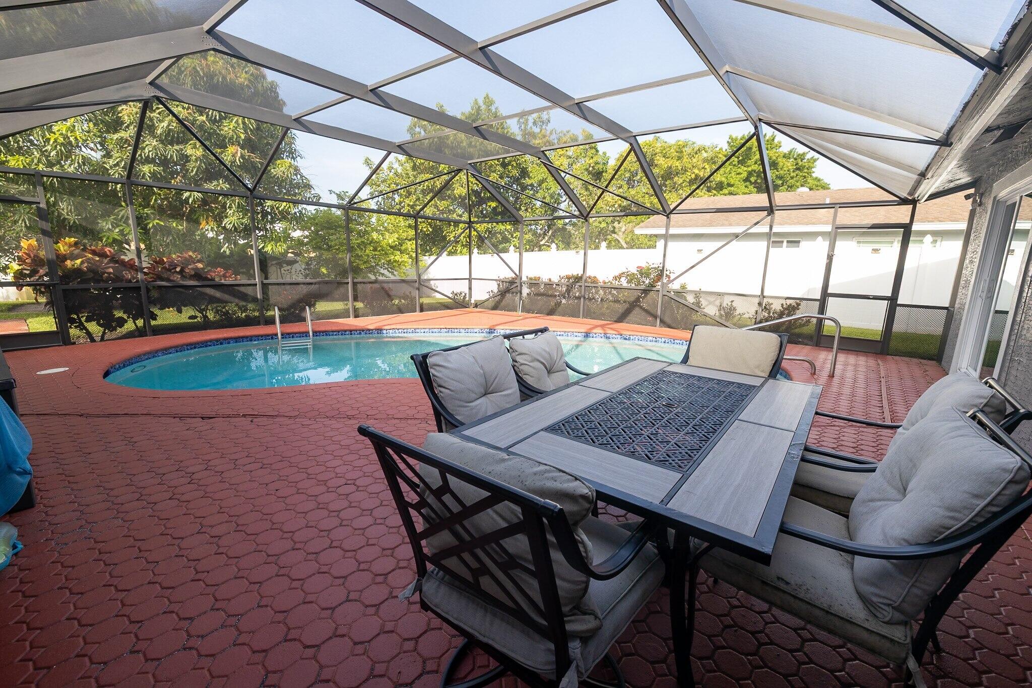 PALM BEACH LAKES NORTH 1 - Residential