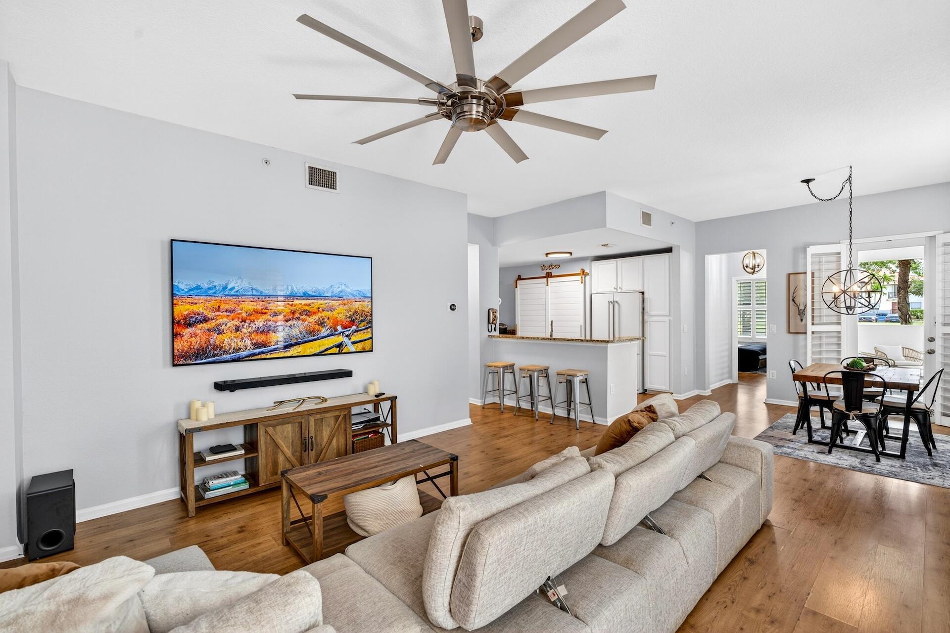PALOMA LAKES - Residential