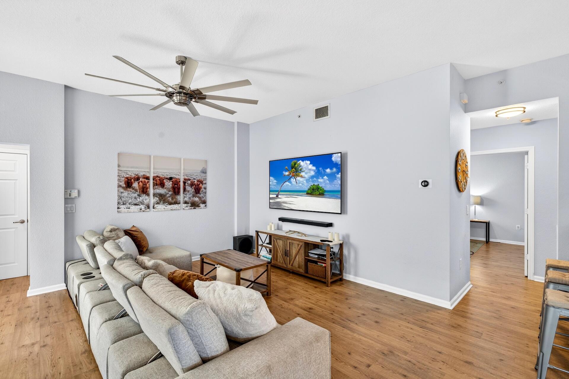 PALOMA LAKES - Residential