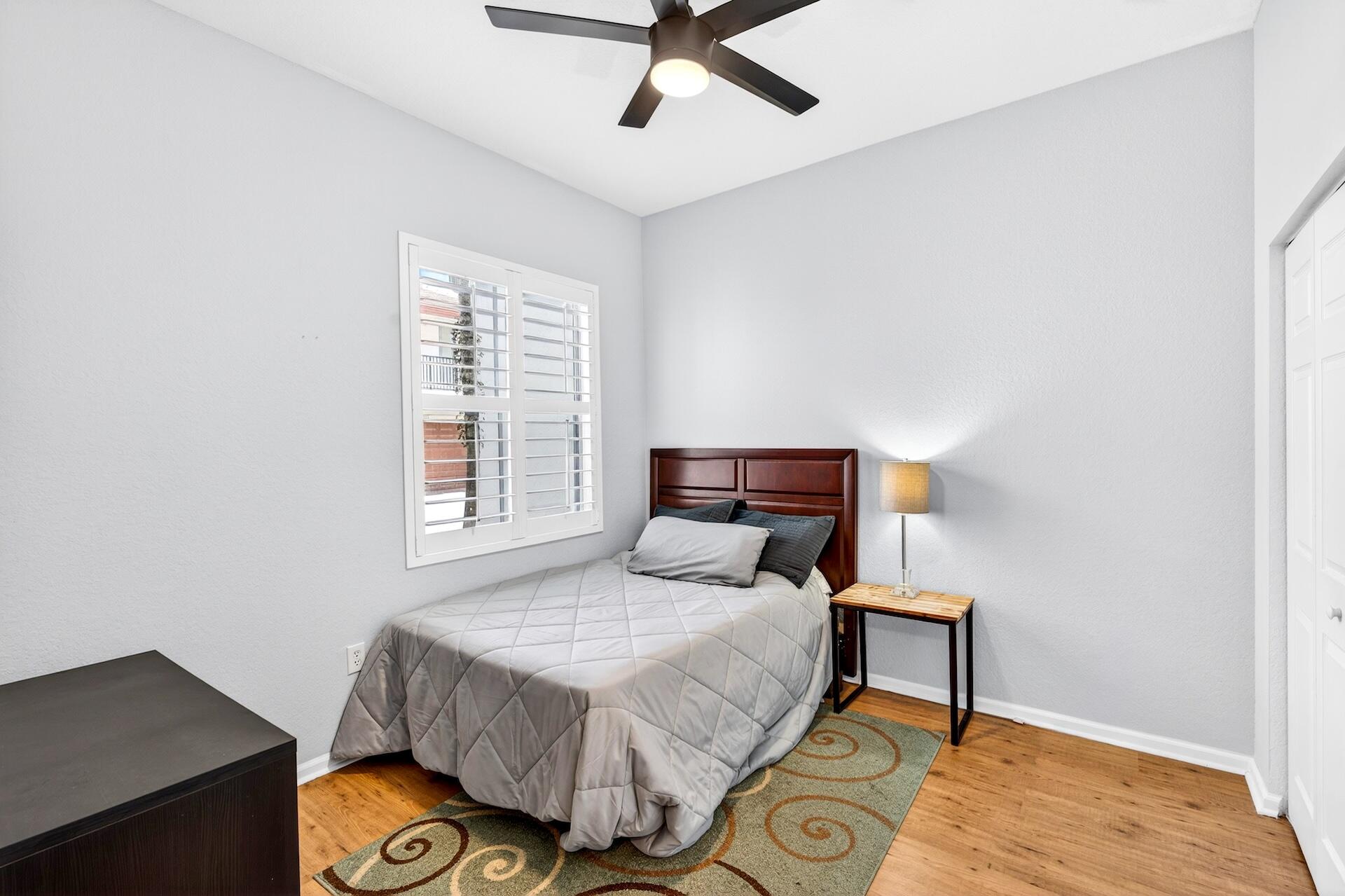PALOMA LAKES - Residential
