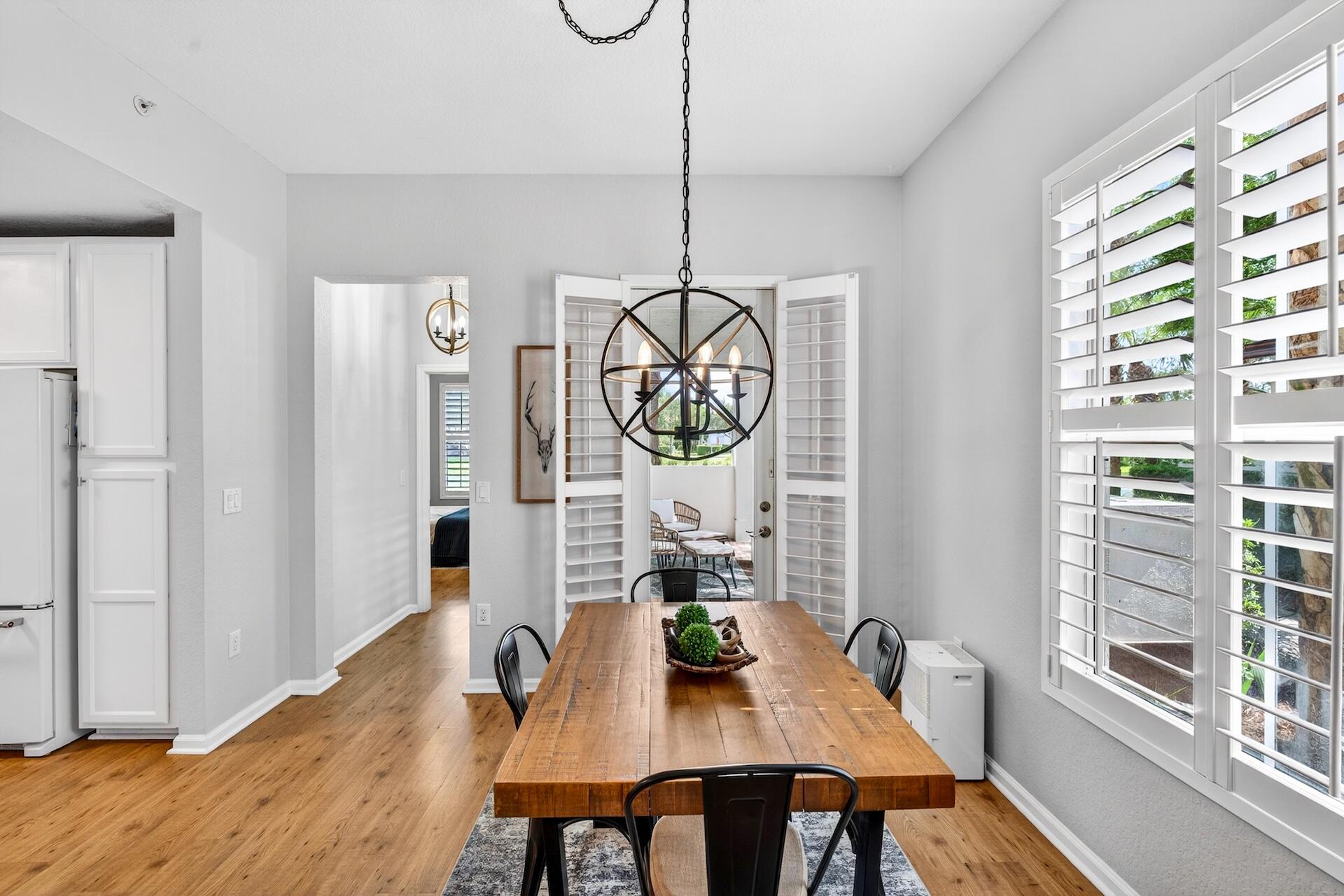 PALOMA LAKES - Residential