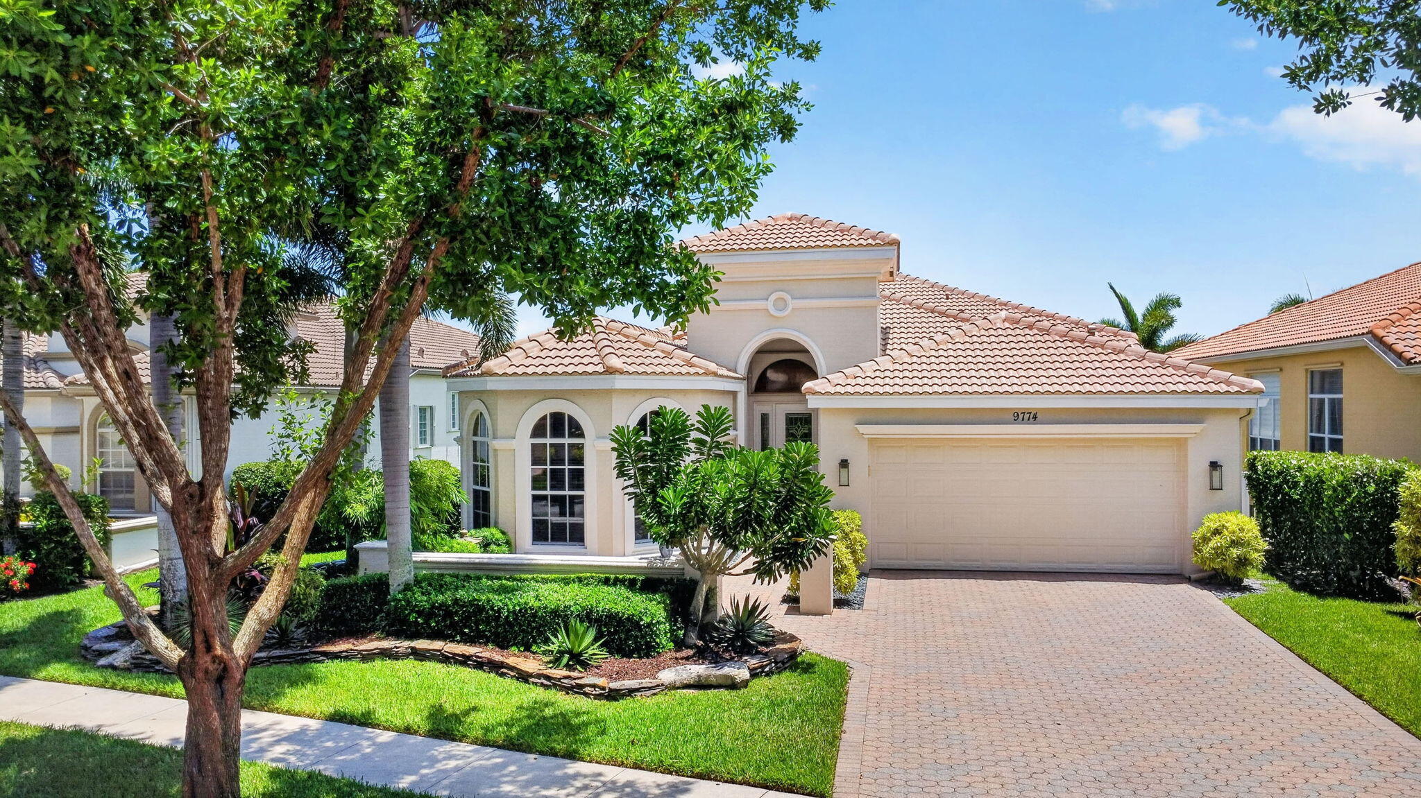 BUENA VIDA - Residential