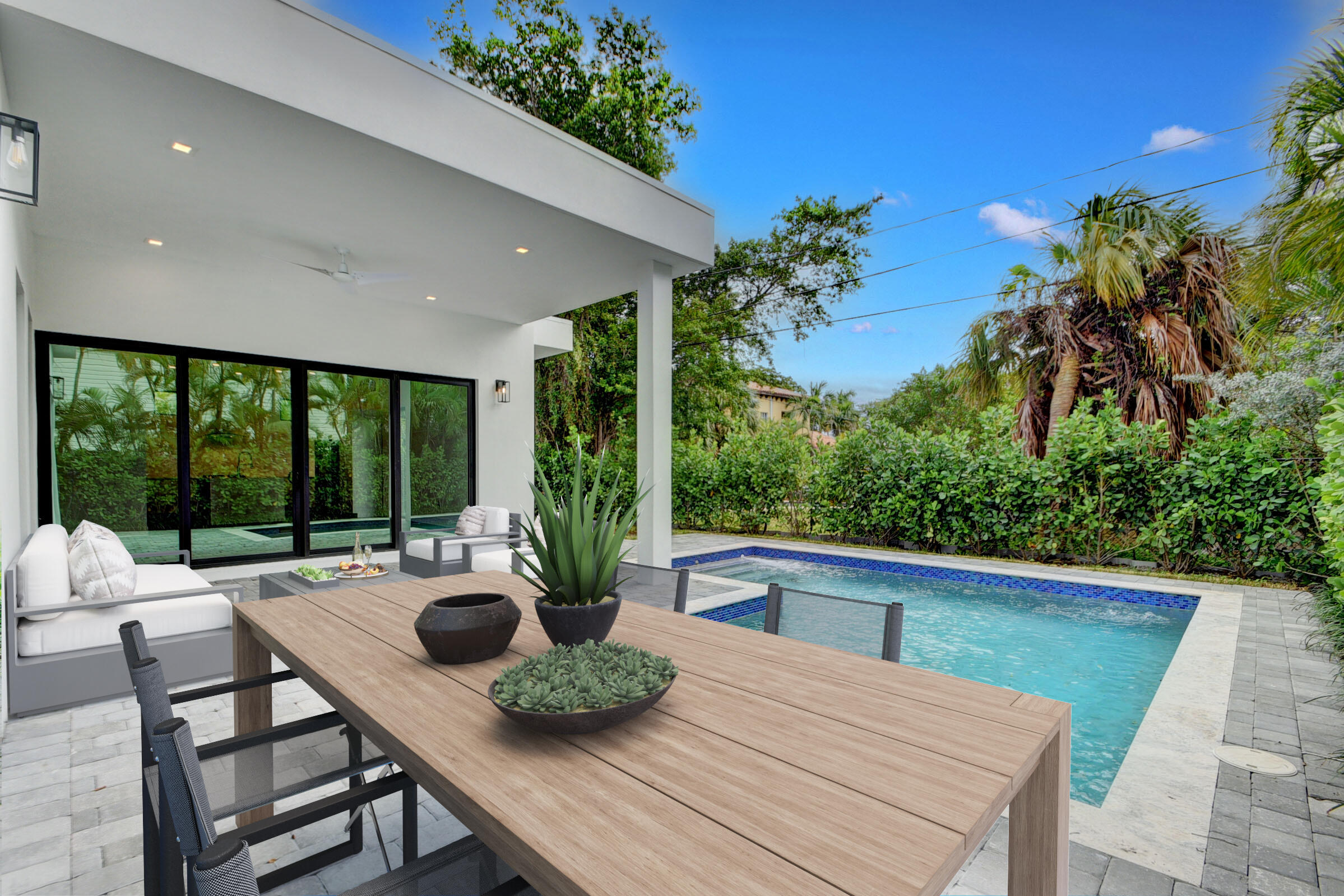 MIRAMAR SHORES - Residential