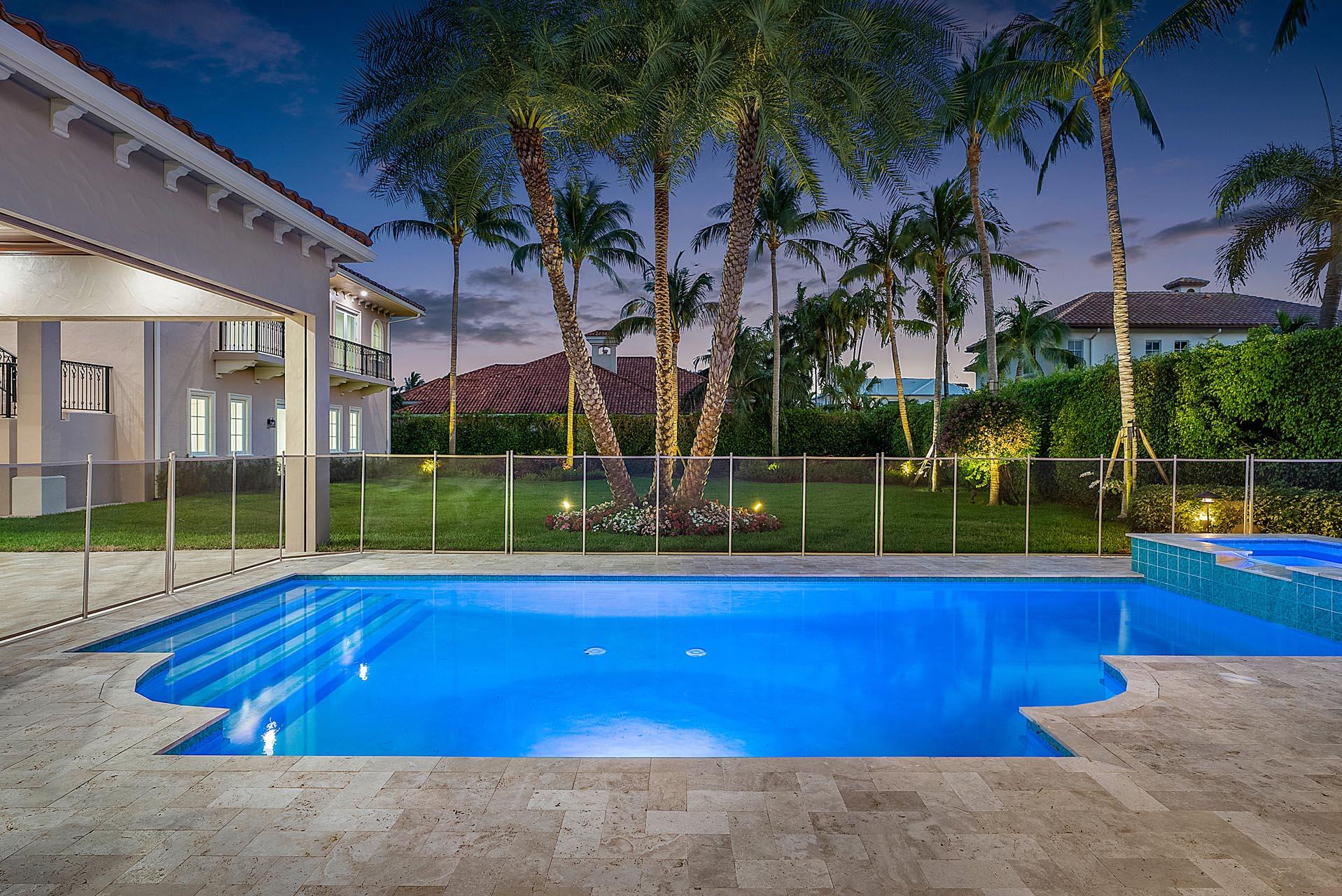 ROYAL PALM YACHT & COUNTRY CLUB - Residential