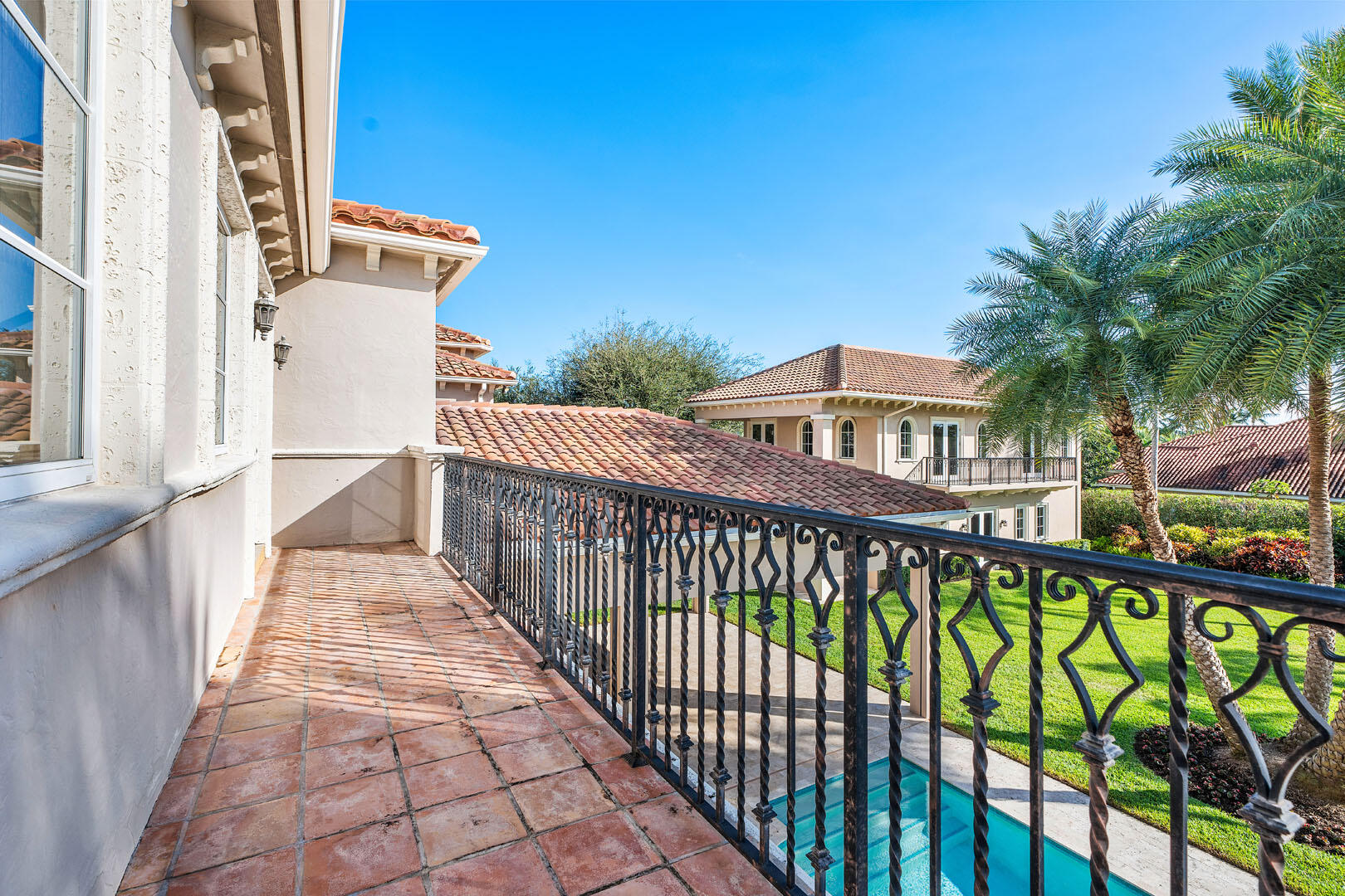 ROYAL PALM YACHT & COUNTRY CLUB - Residential