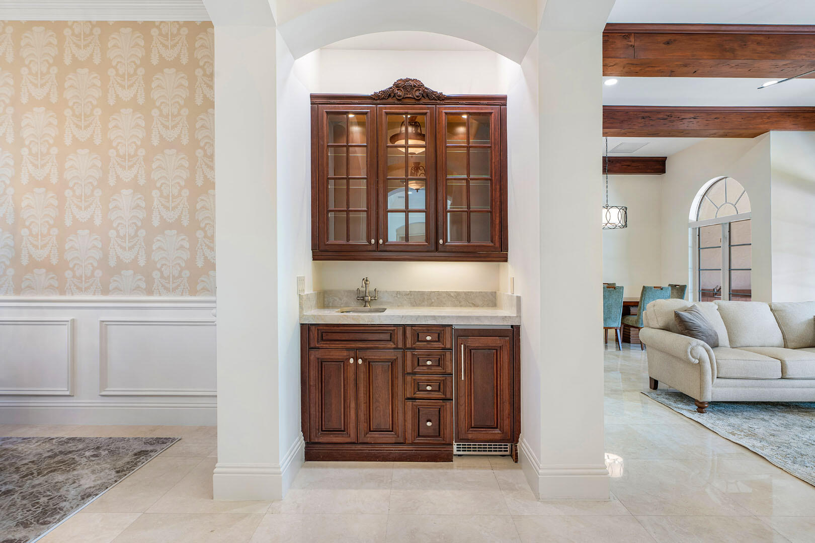 ROYAL PALM YACHT & COUNTRY CLUB - Residential