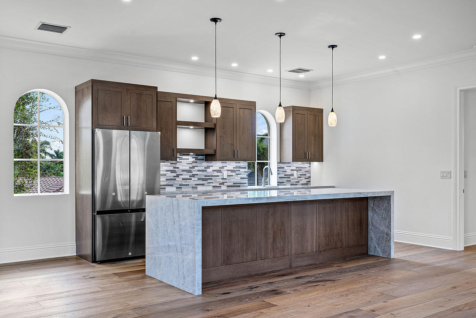 ROYAL PALM YACHT & COUNTRY CLUB - Residential