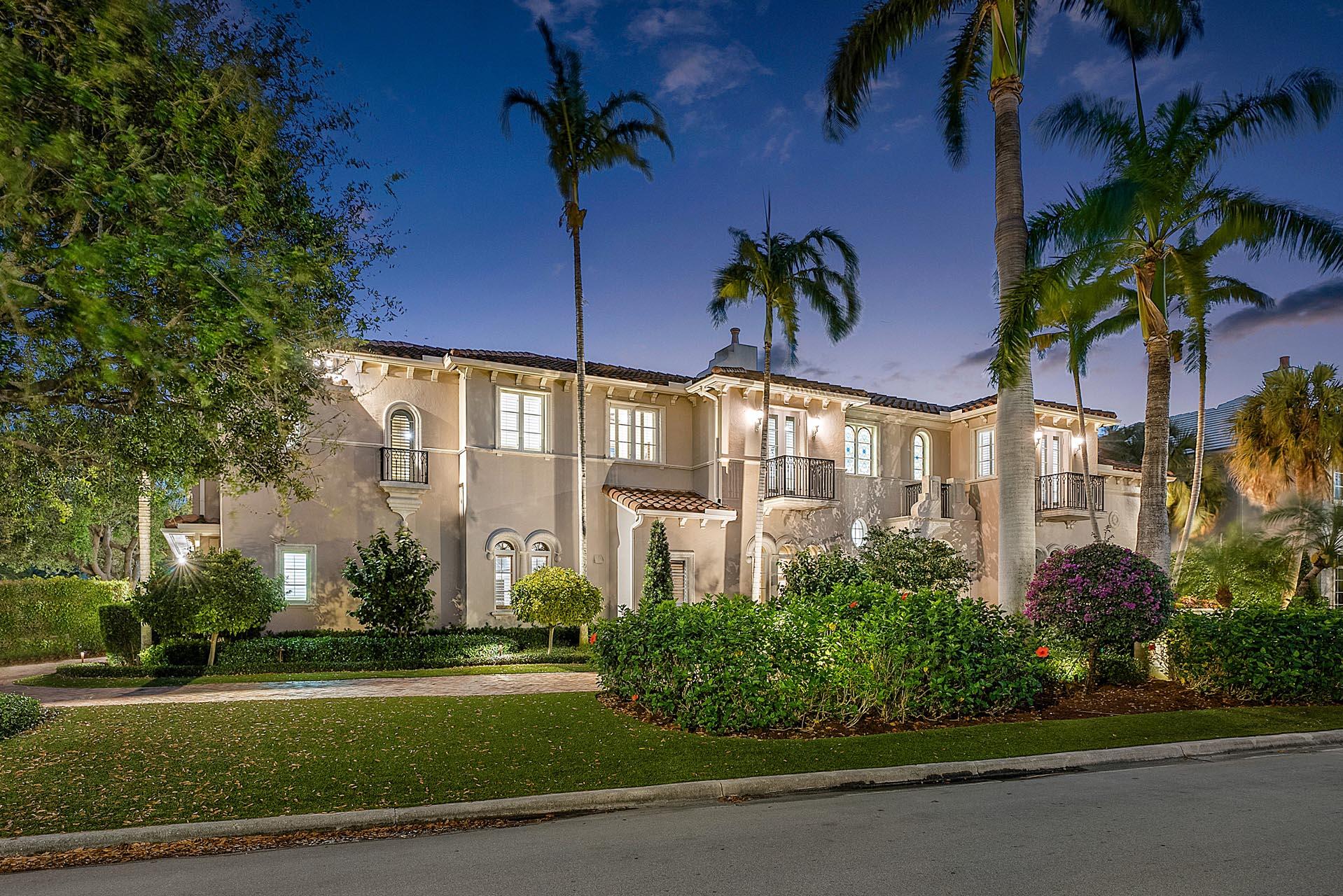 ROYAL PALM YACHT & COUNTRY CLUB - Residential