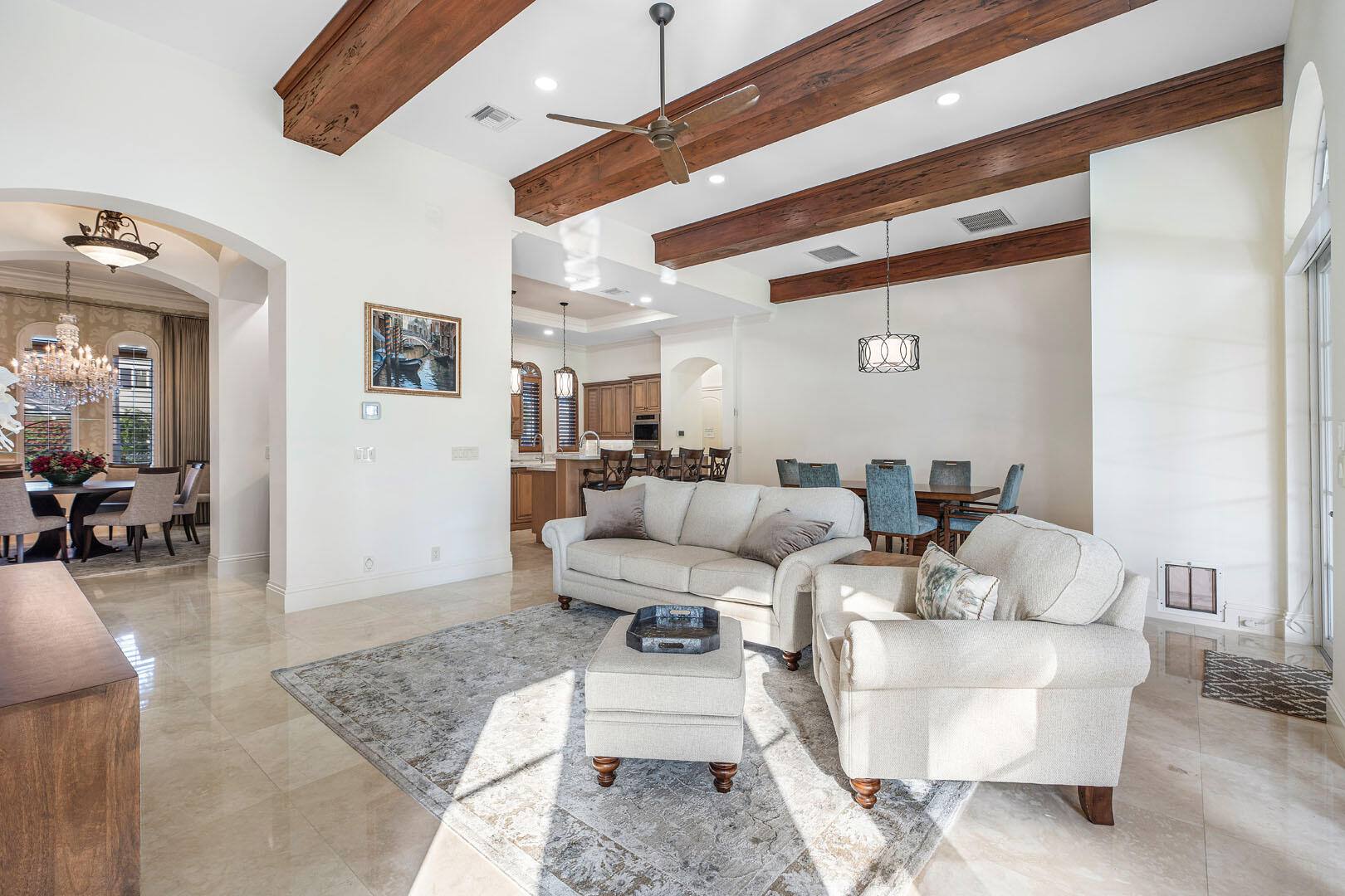 ROYAL PALM YACHT & COUNTRY CLUB - Residential