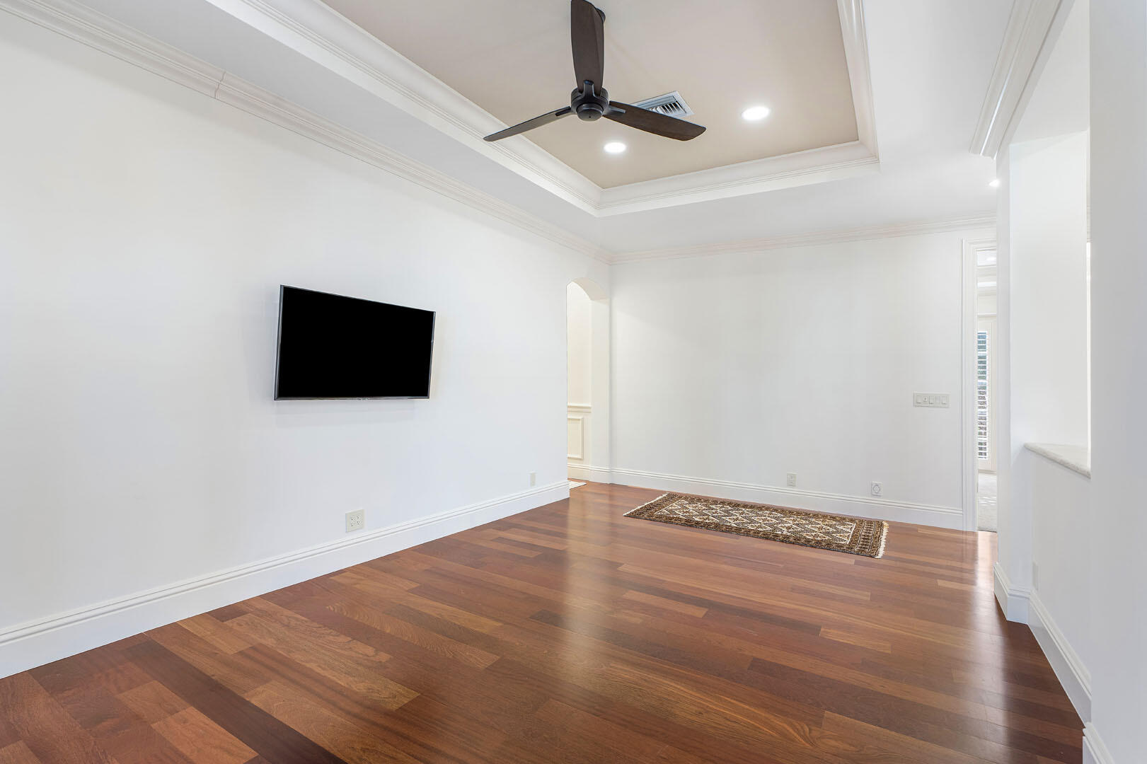 ROYAL PALM YACHT & COUNTRY CLUB - Residential