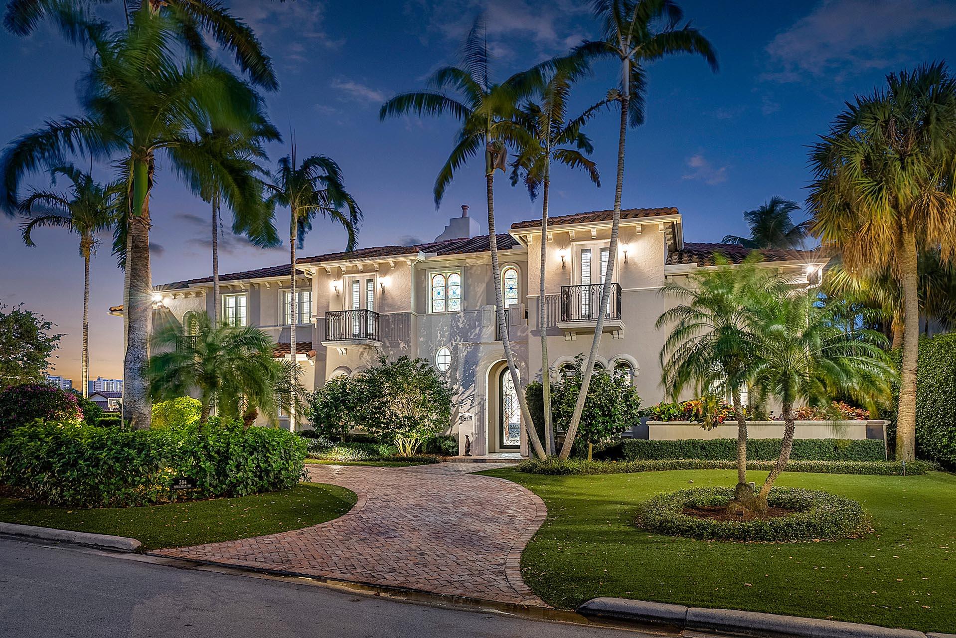 ROYAL PALM YACHT & COUNTRY CLUB - Residential
