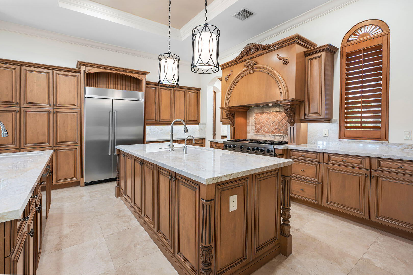 ROYAL PALM YACHT & COUNTRY CLUB - Residential