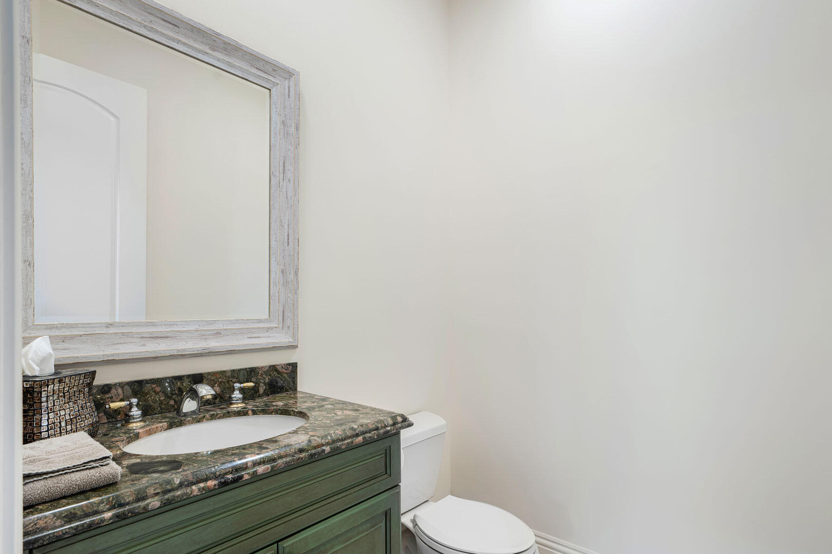 ROYAL PALM YACHT & COUNTRY CLUB - Residential