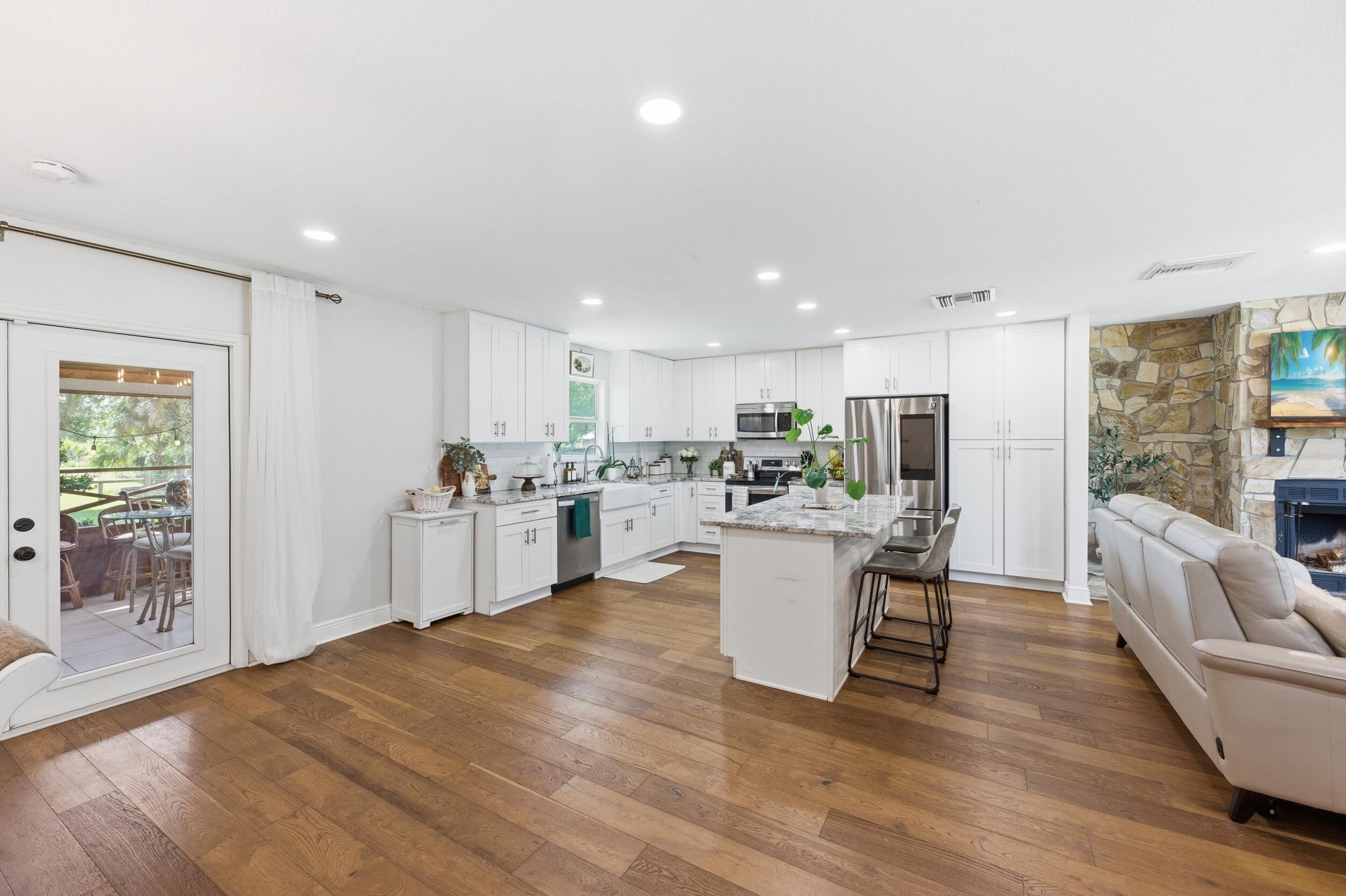METES AND BOUNDS - Residential