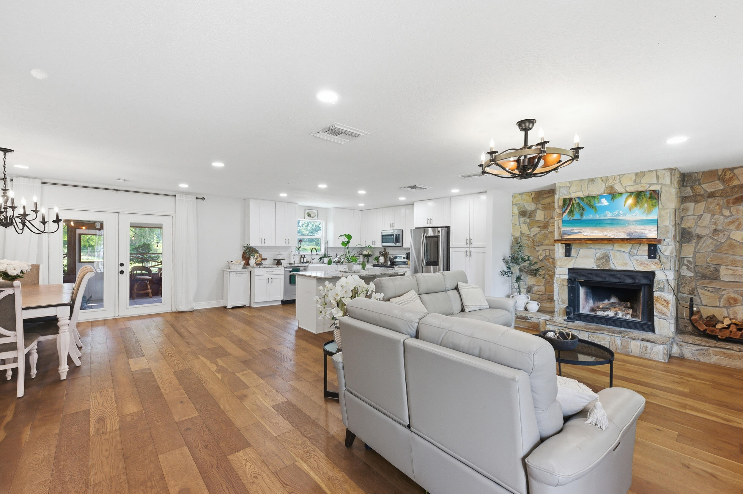 METES AND BOUNDS - Residential