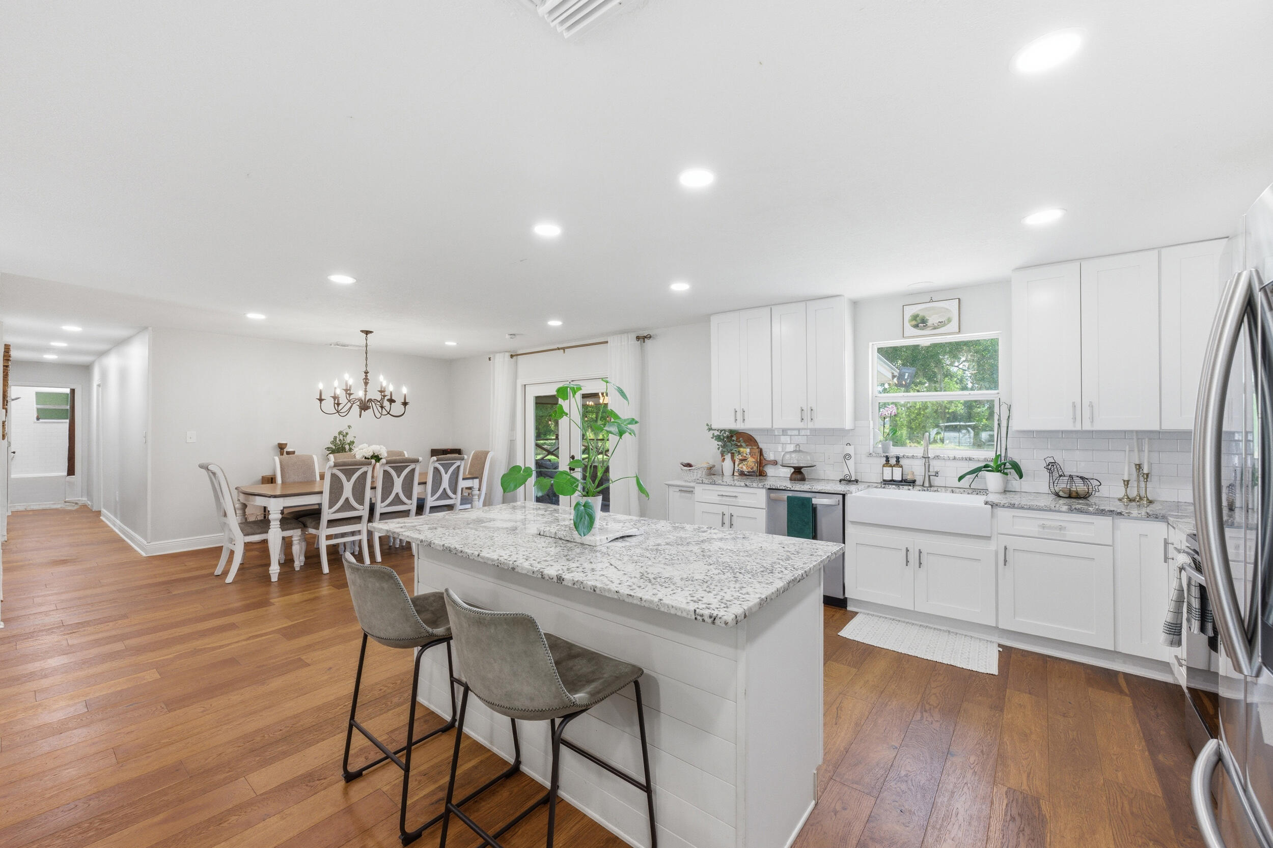 METES AND BOUNDS - Residential