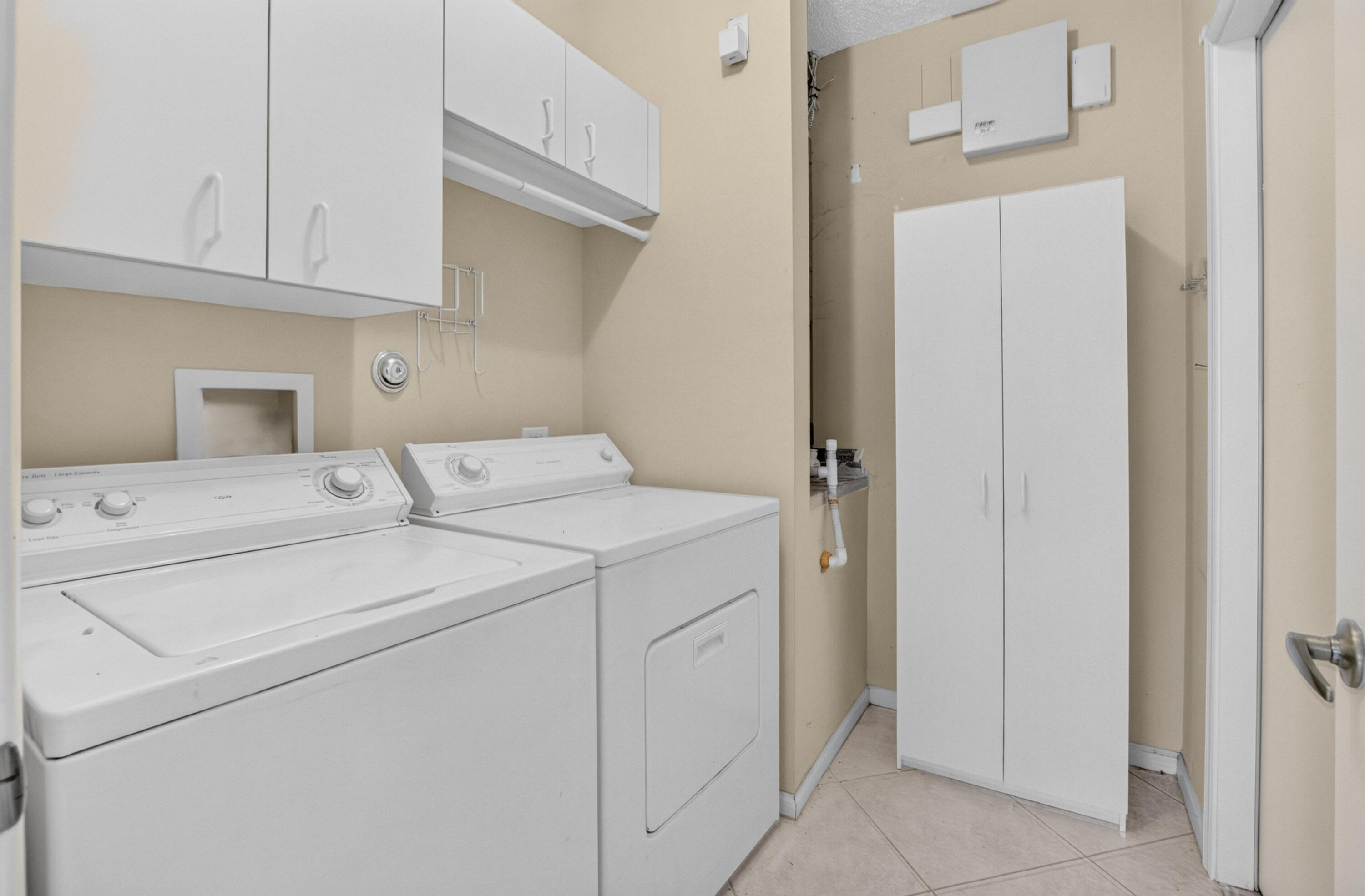 INDIAN HILLS 1 - Residential