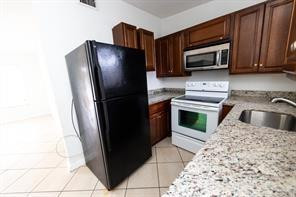 BOULEVARD GARDENS FIRST ADD - Residential Lease