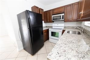 BOULEVARD GARDENS FIRST ADD - Residential Lease