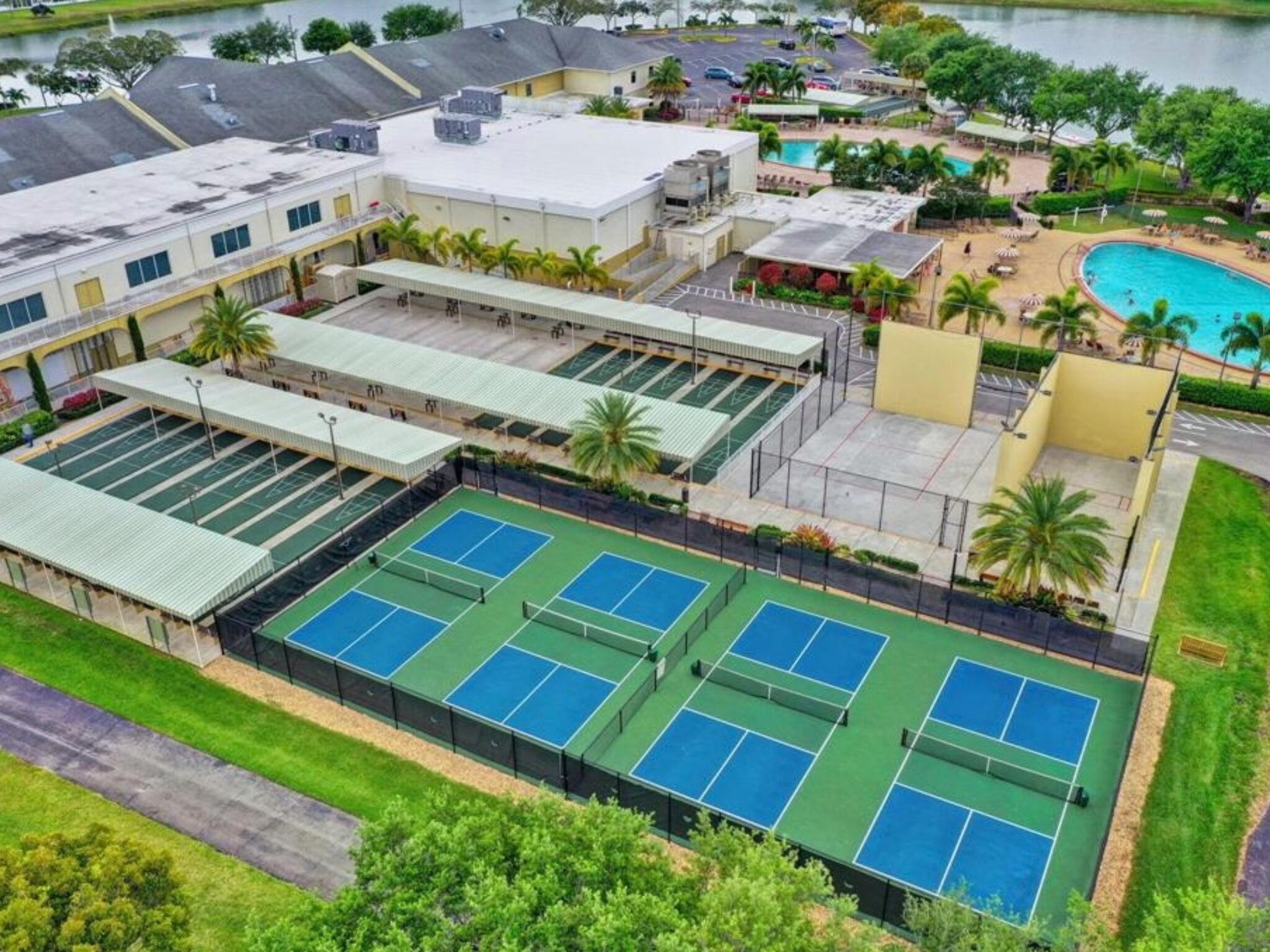 ANDOVER CONDOS - Residential