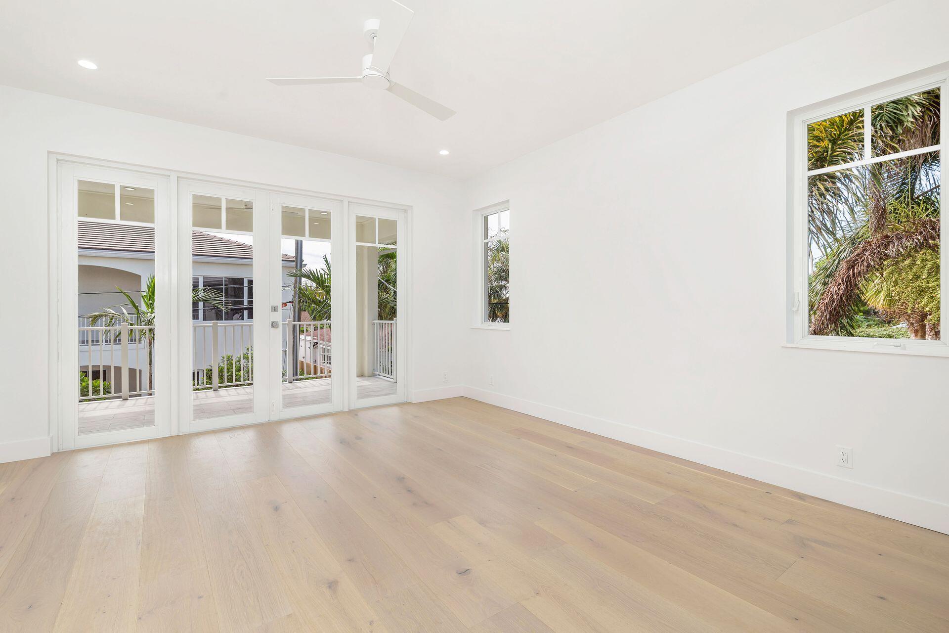 EDGEWATER - Residential
