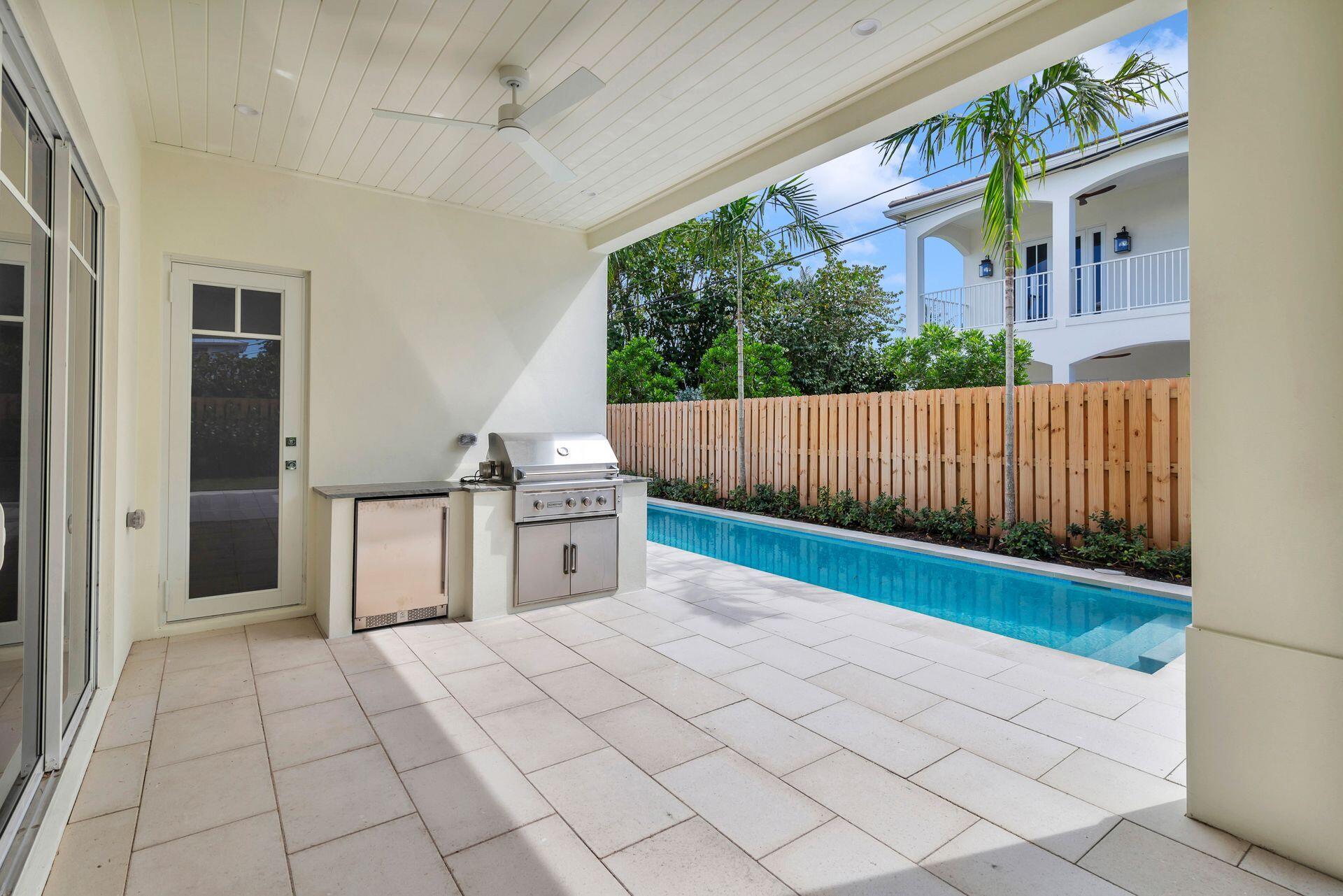 EDGEWATER - Residential