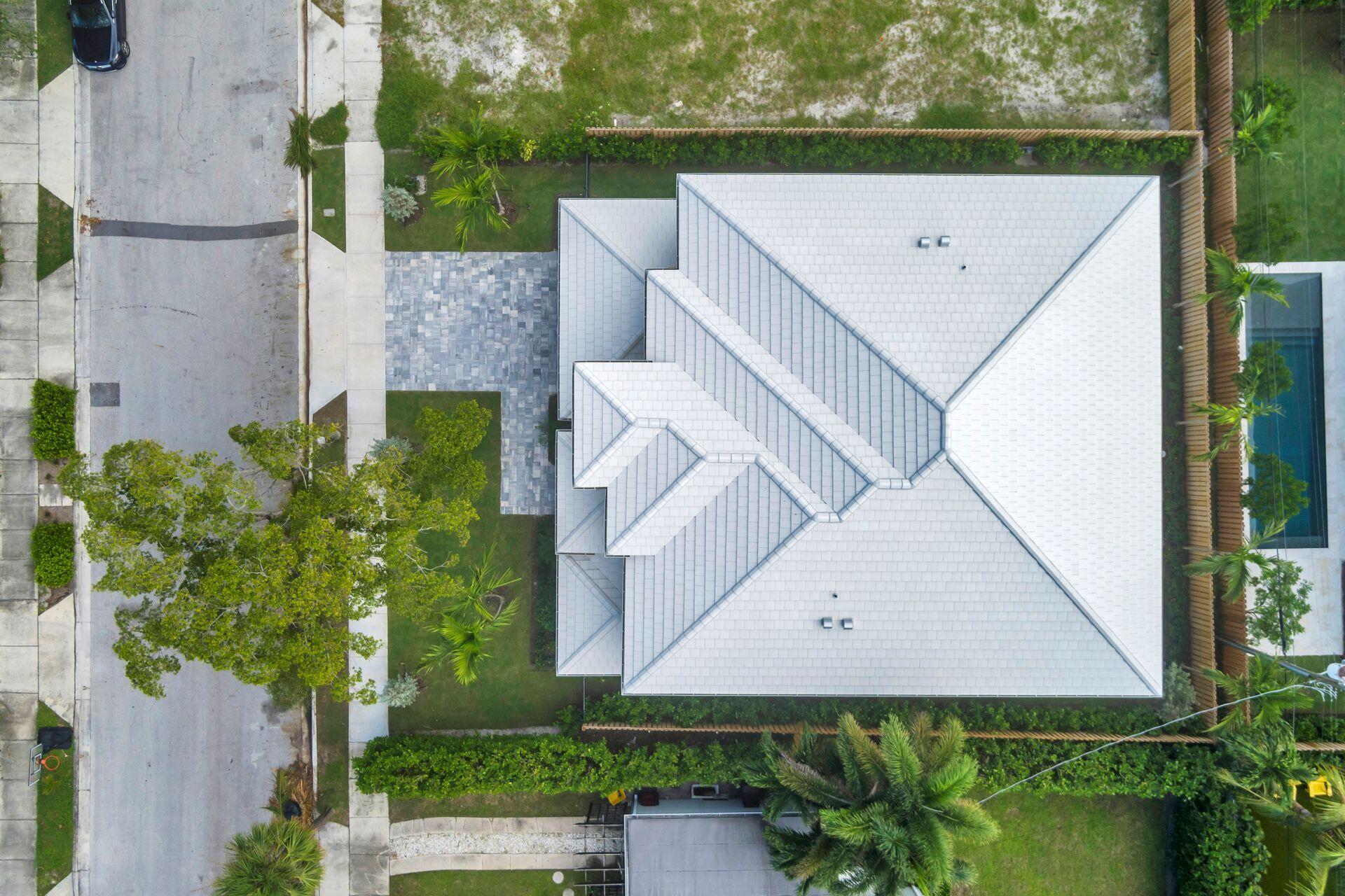 EDGEWATER - Residential