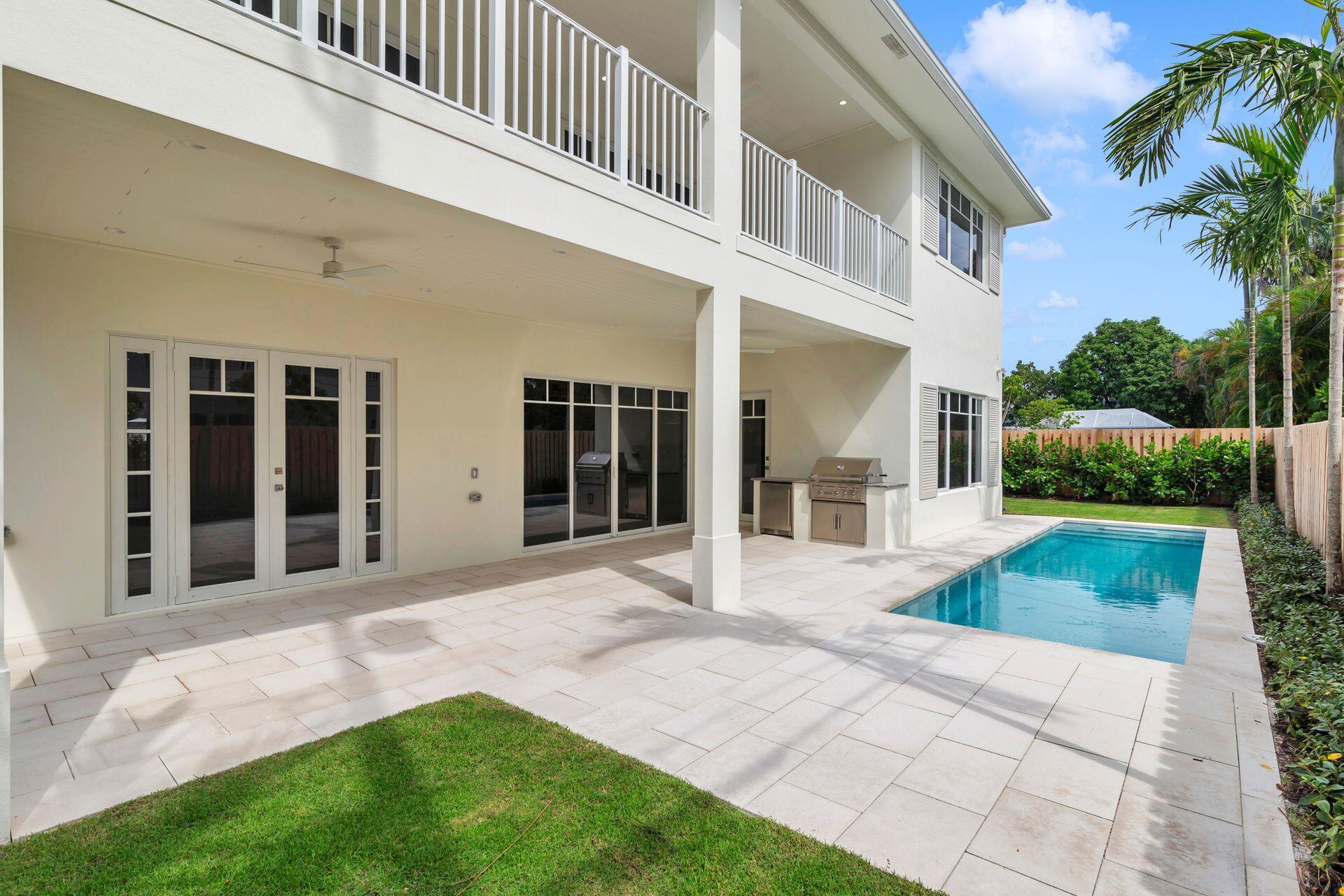 EDGEWATER - Residential