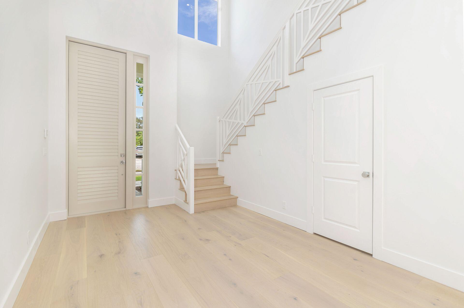 EDGEWATER - Residential
