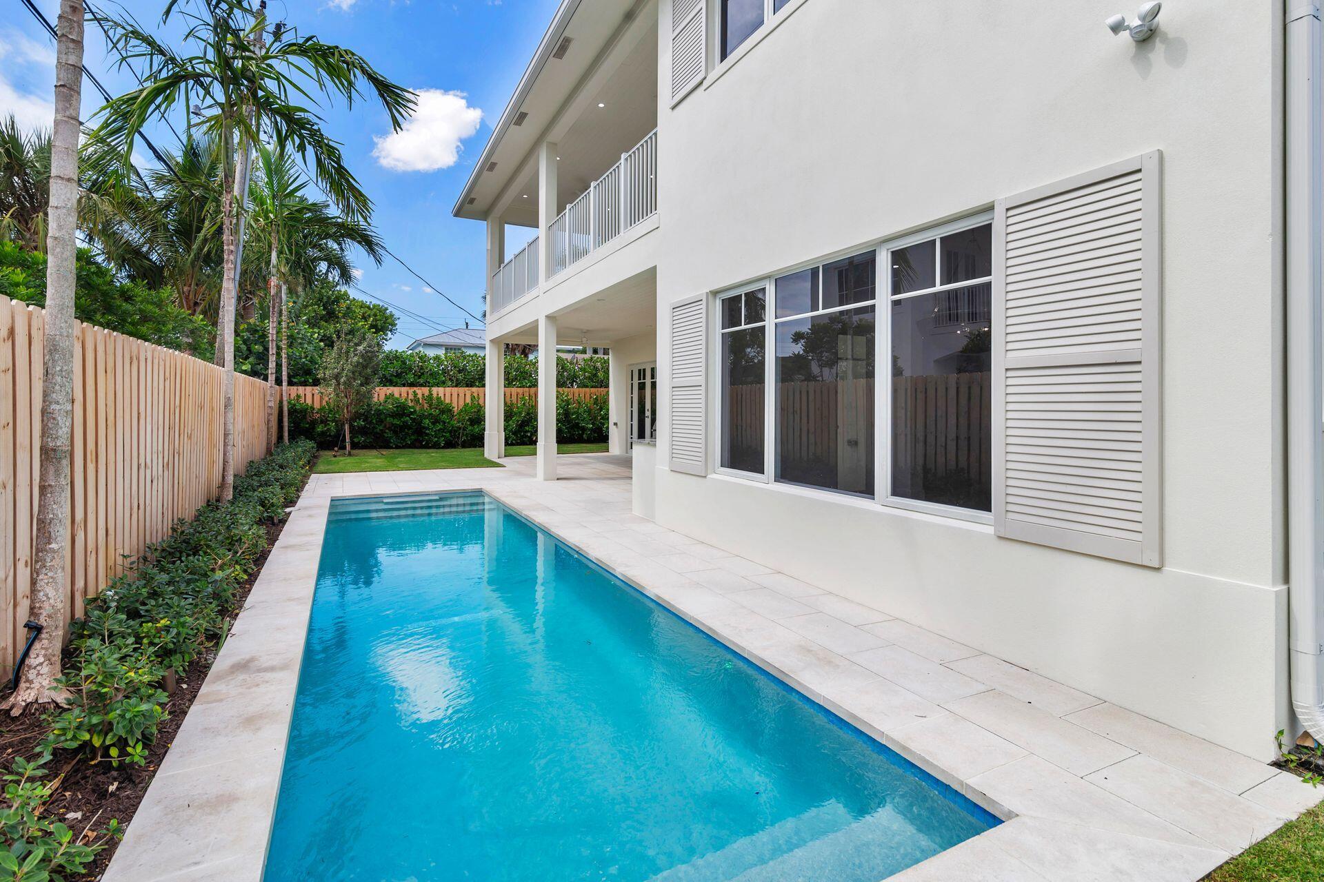 EDGEWATER - Residential