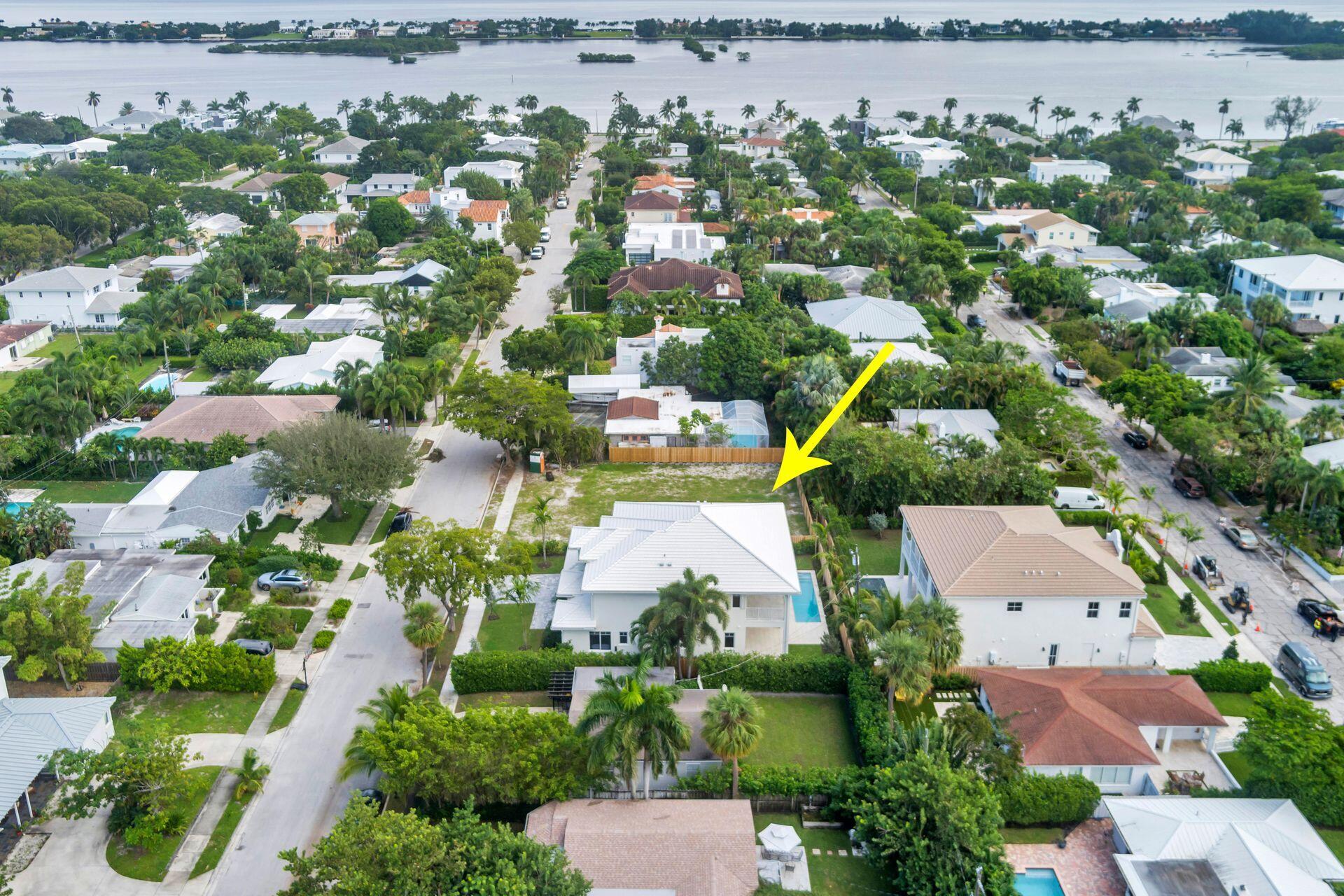 EDGEWATER - Residential