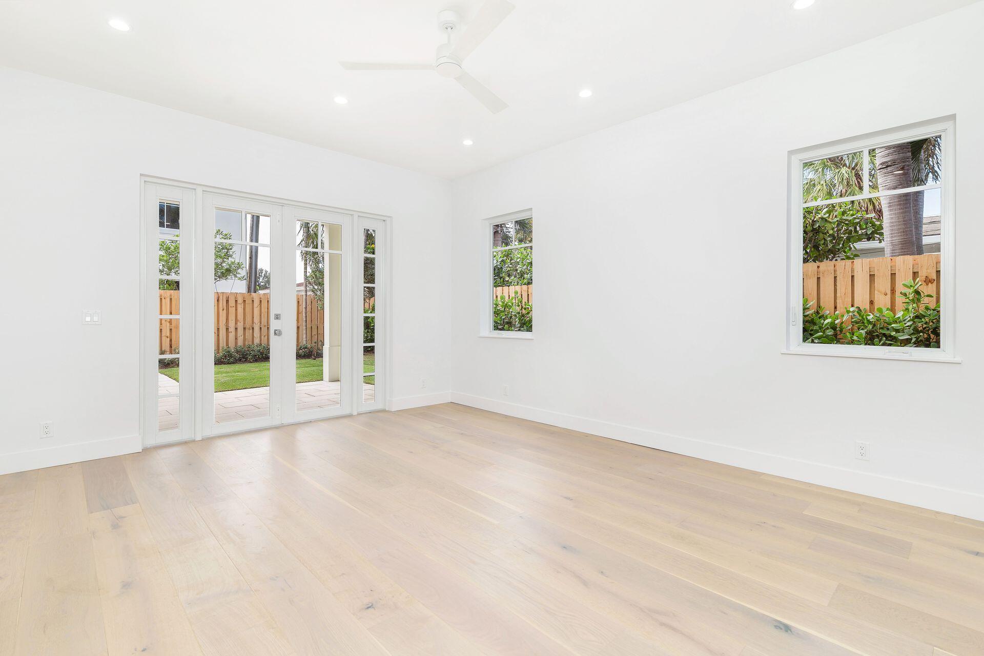 EDGEWATER - Residential