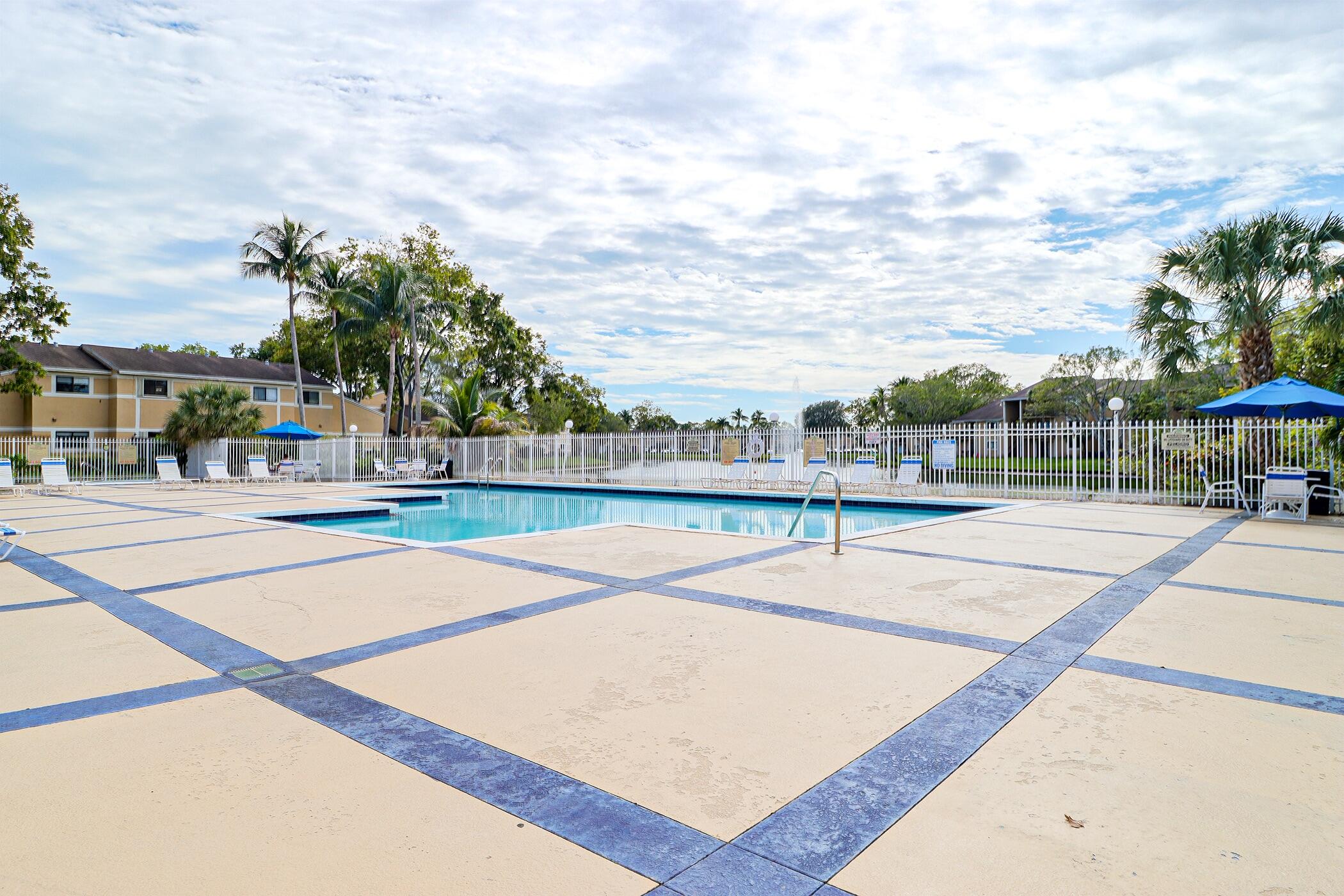 The Palms of Pembroke - Residential