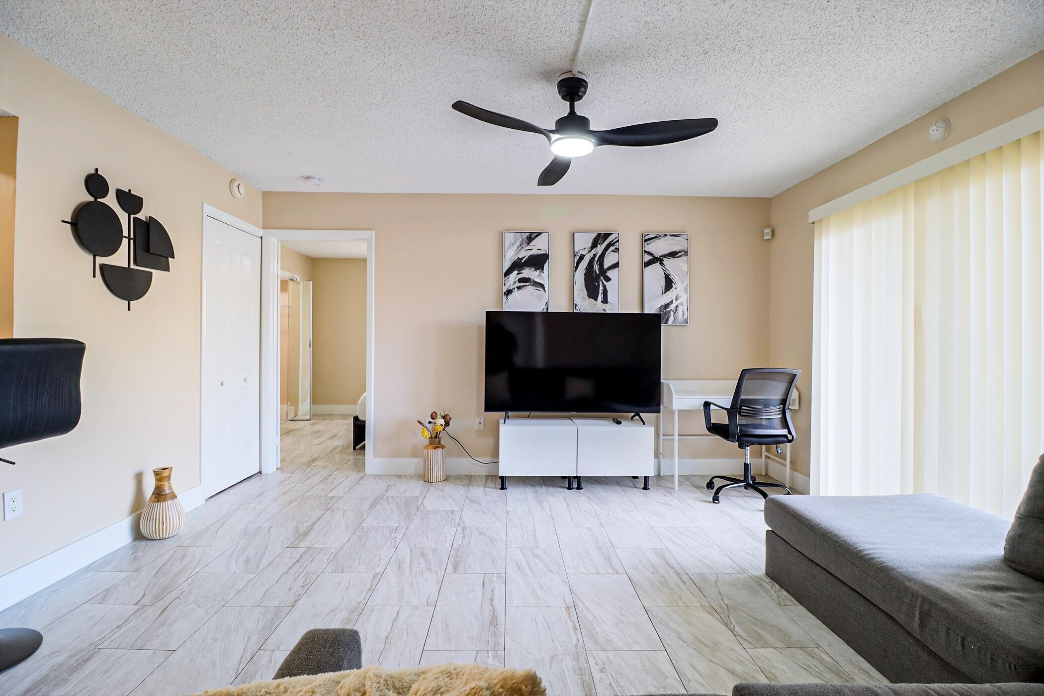 The Palms of Pembroke - Residential