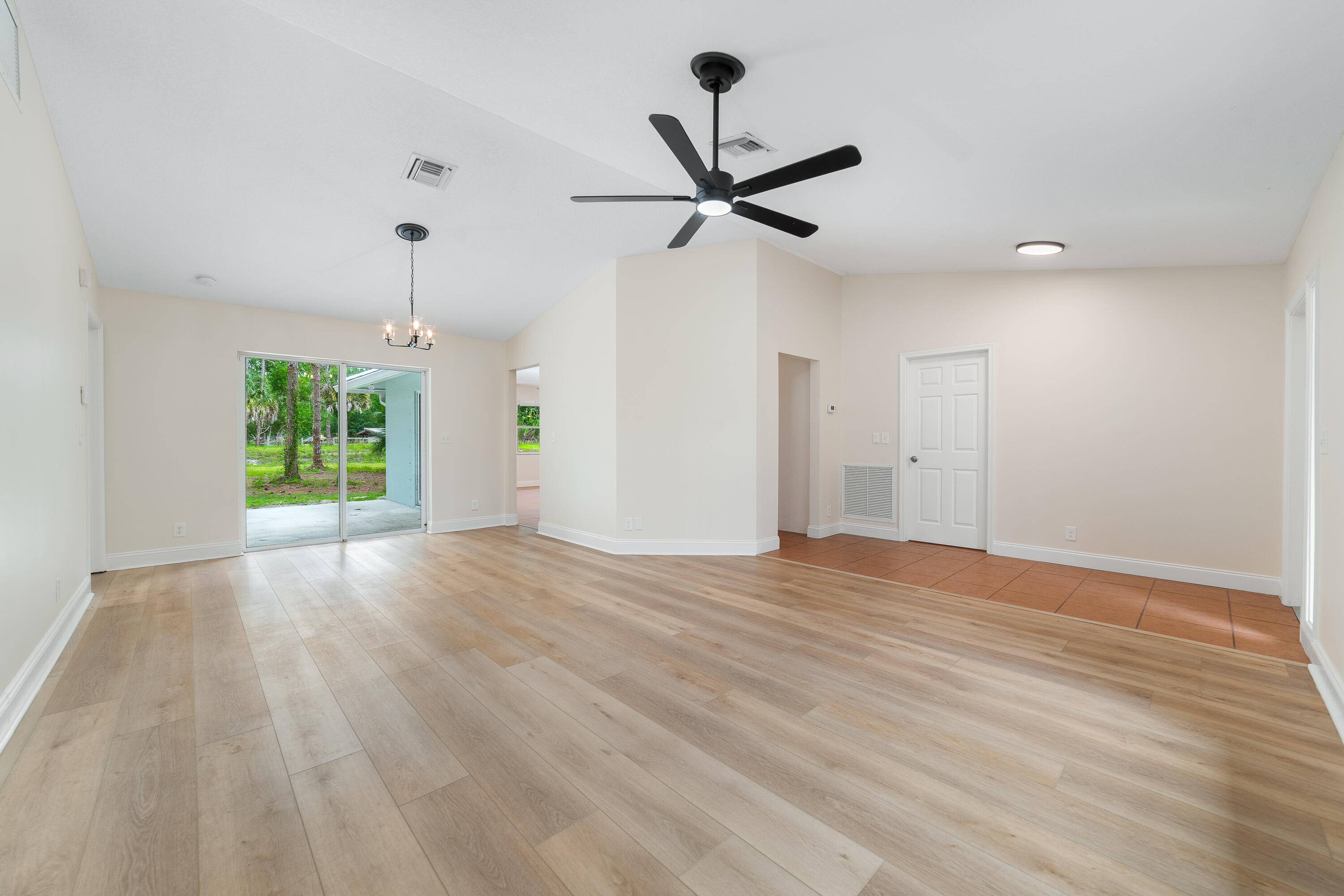 Acreage & Unrec - Residential