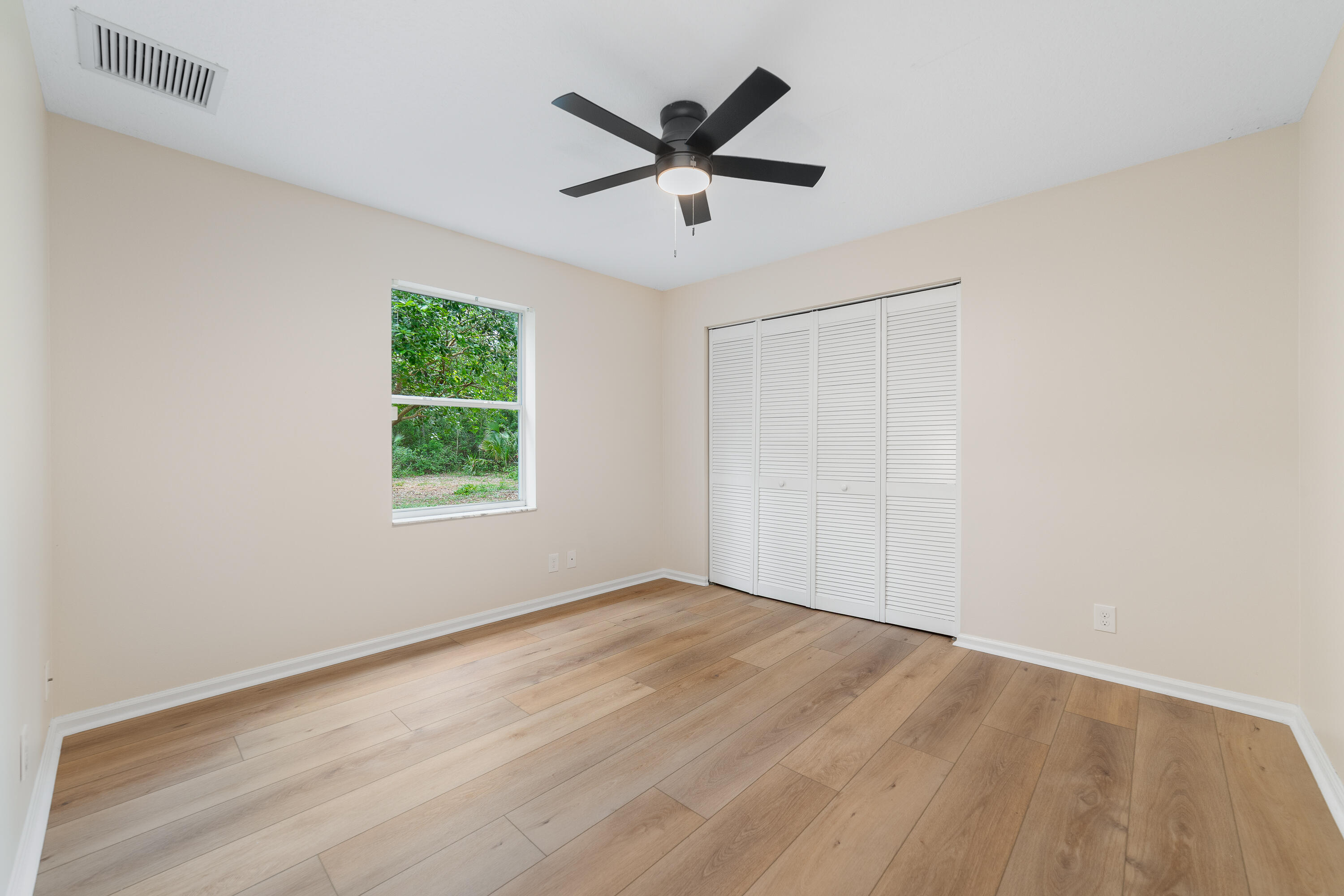 Acreage & Unrec - Residential