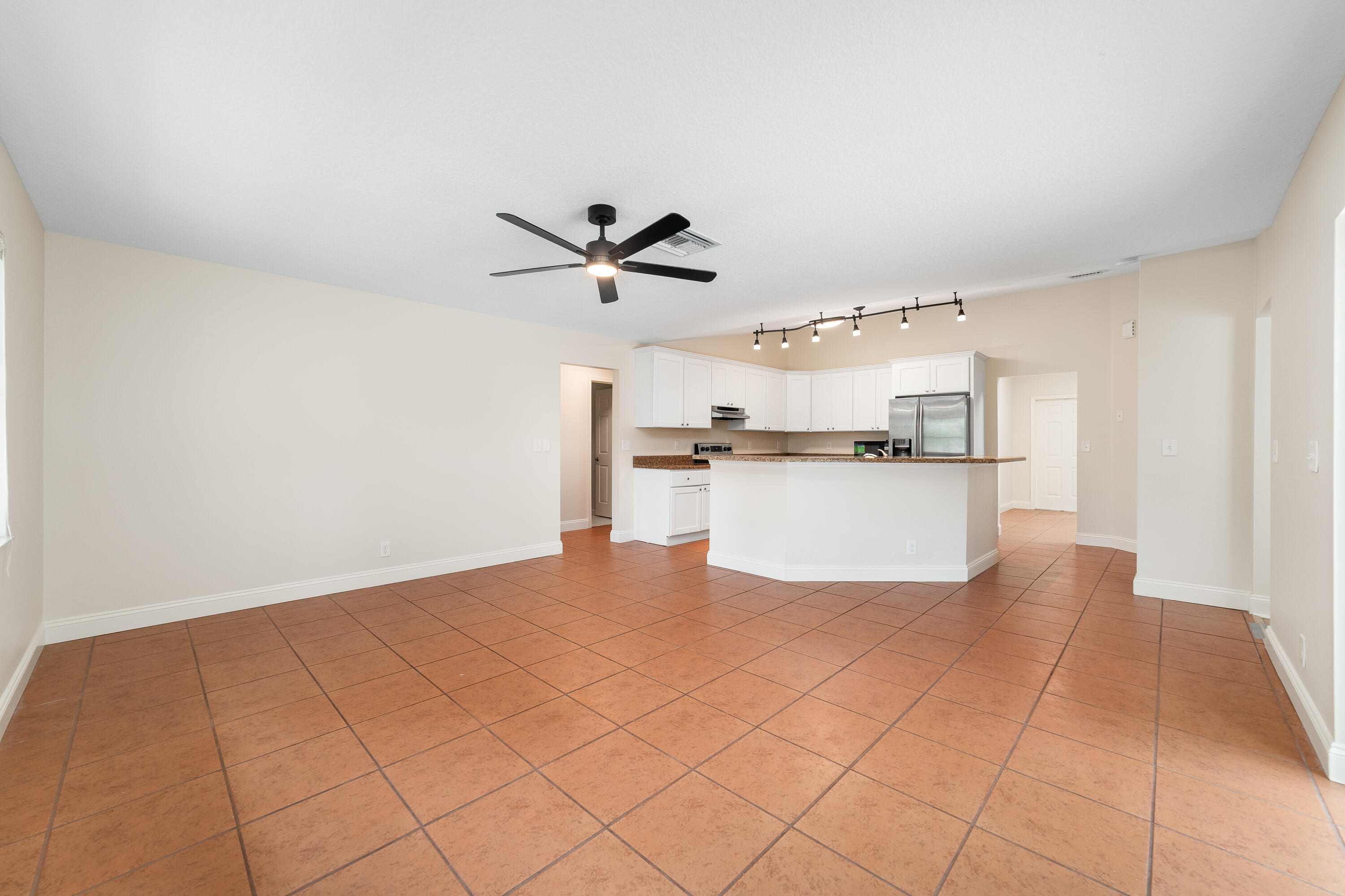 Acreage & Unrec - Residential
