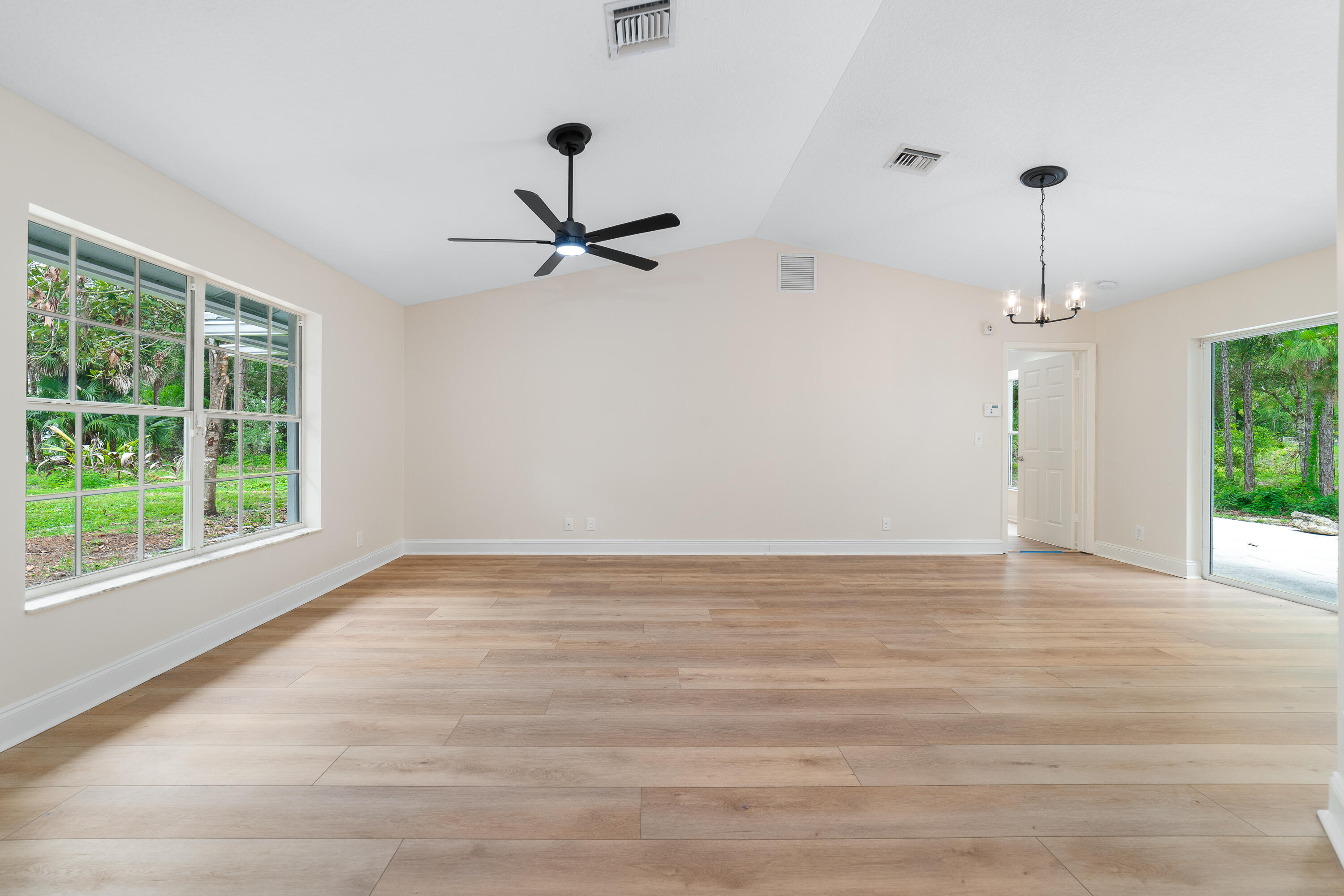 Acreage & Unrec - Residential