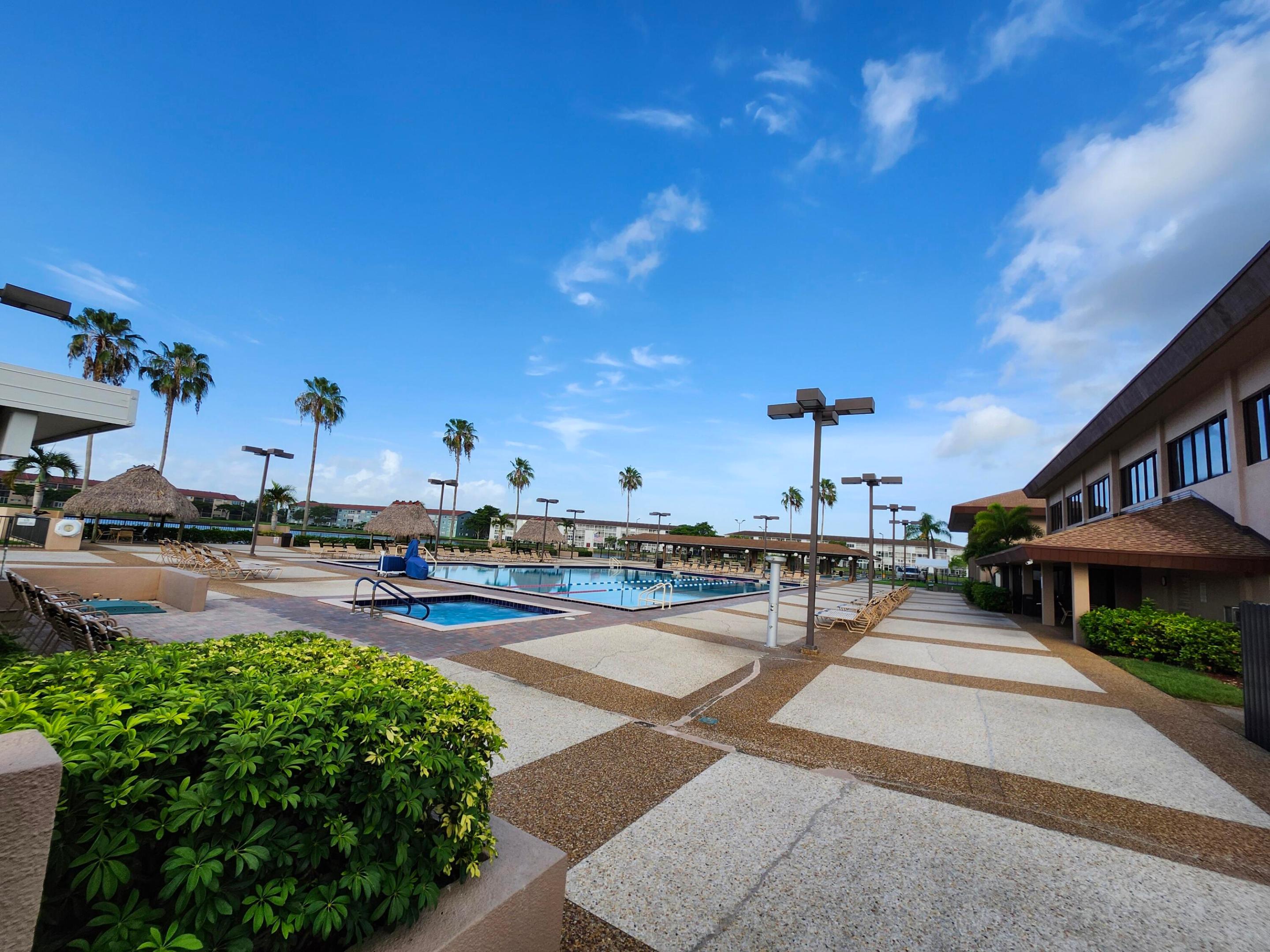 CAMBRIDGE AT CENTURY VILLAGE - Residential
