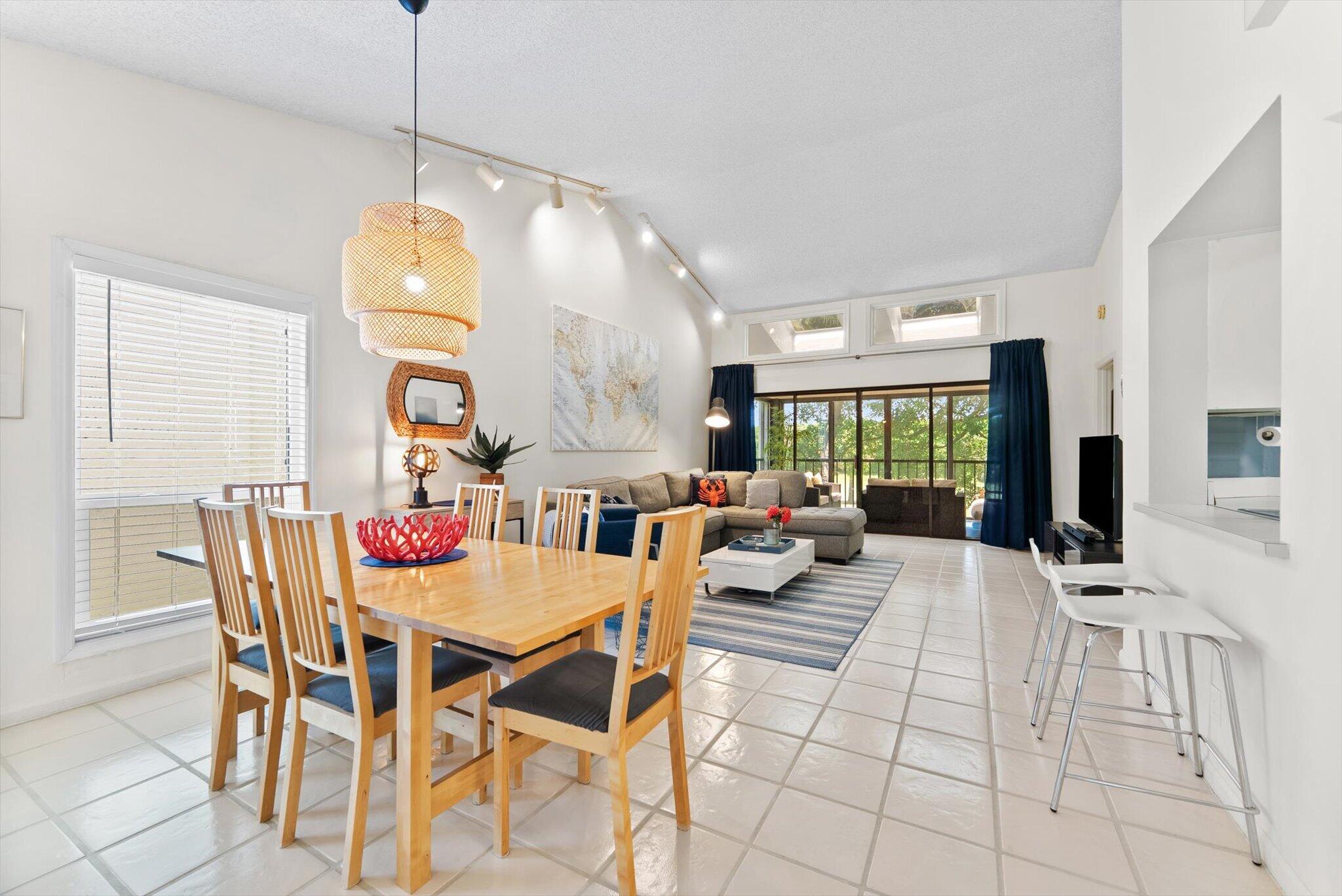 EL VIENTO AT BOCA POINTE CONDO NOS I AND II DECLS - Residential