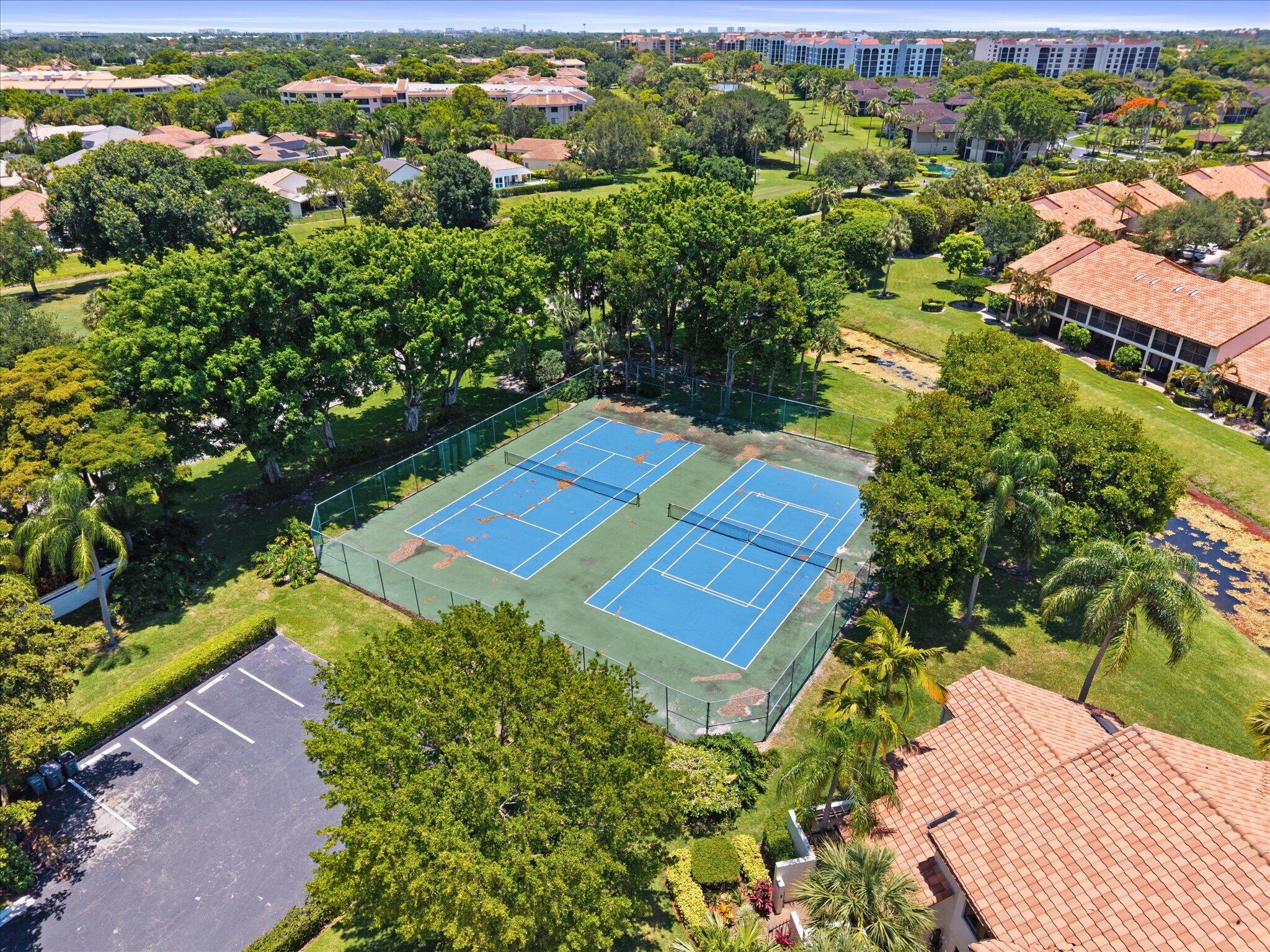EL VIENTO AT BOCA POINTE CONDO NOS I AND II DECLS - Residential