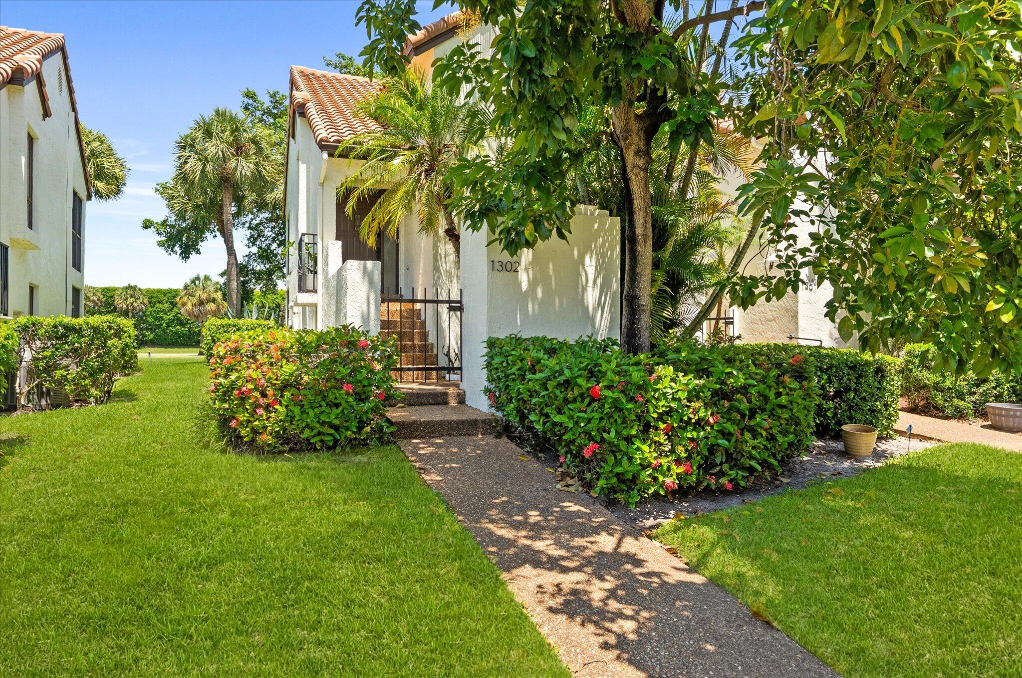 EL VIENTO AT BOCA POINTE CONDO NOS I AND II DECLS - Residential
