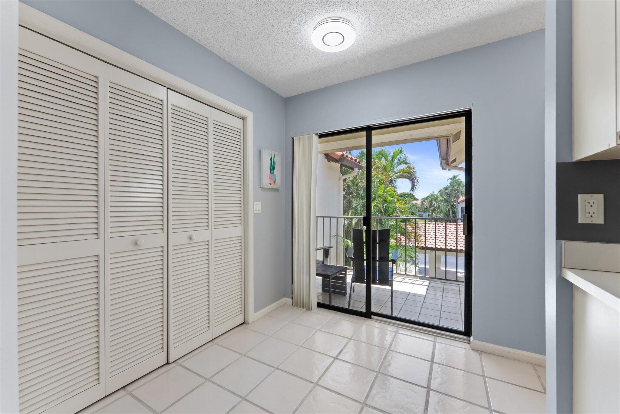EL VIENTO AT BOCA POINTE CONDO NOS I AND II DECLS - Residential