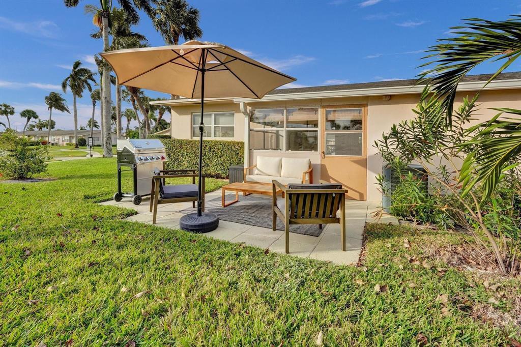CRESTHAVEN VILLAS CONDO 25 - Residential