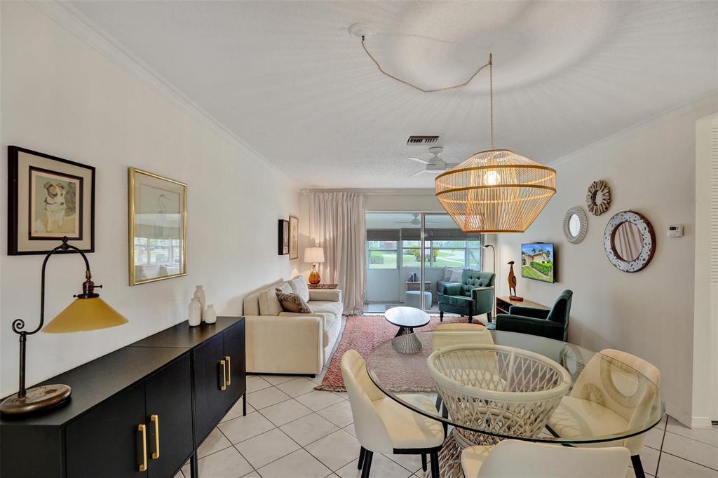 CRESTHAVEN VILLAS CONDO 25 - Residential