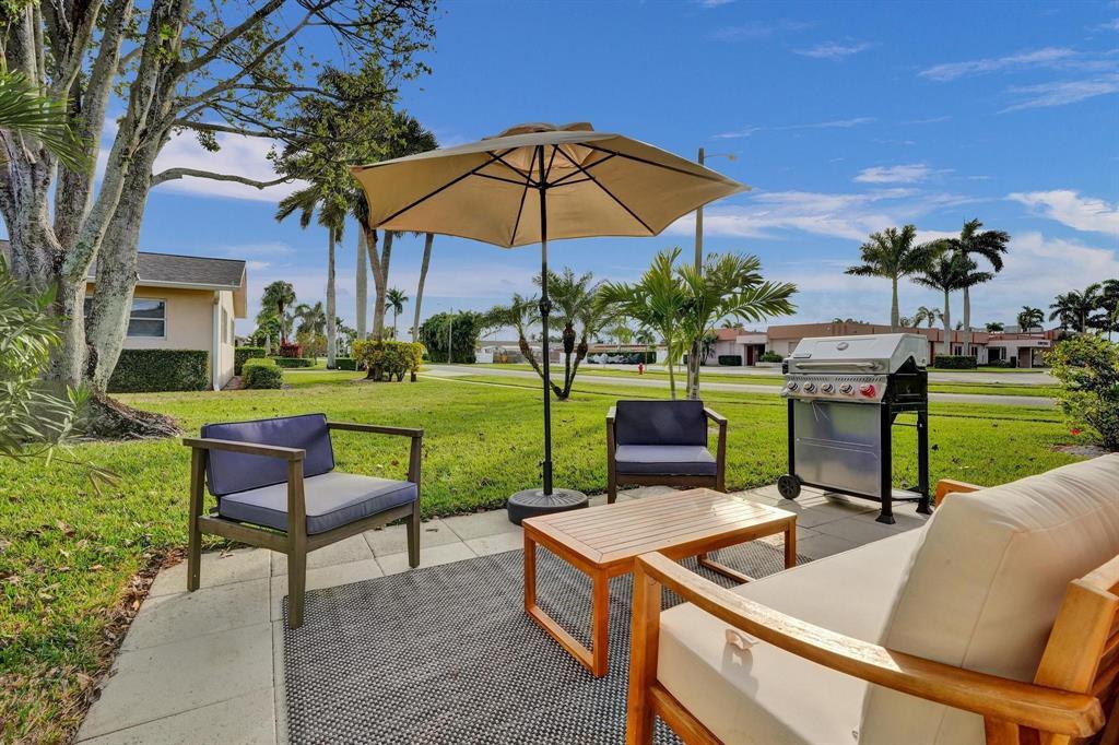 CRESTHAVEN VILLAS CONDO 25 - Residential