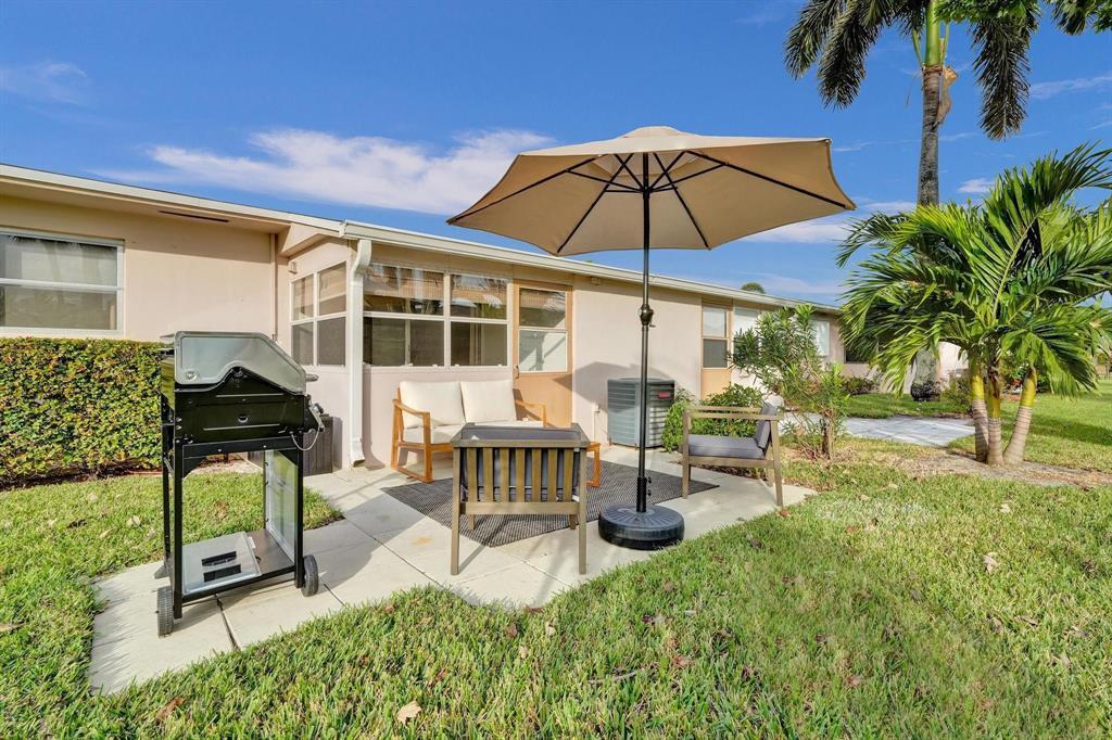 CRESTHAVEN VILLAS CONDO 25 - Residential